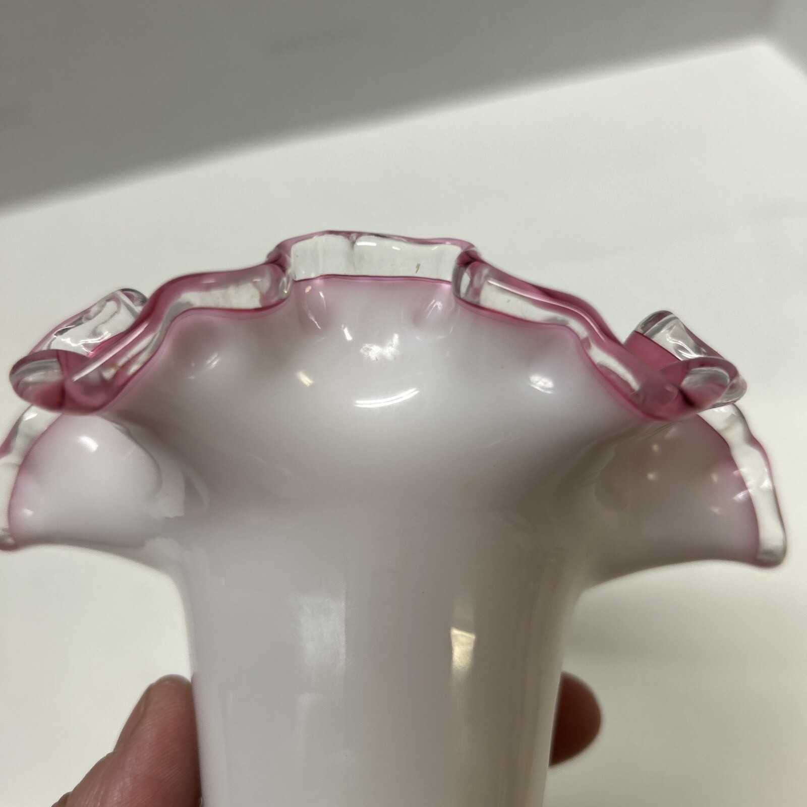 Vtg Fenton White With Pink/Peach Crest Ruffled Crimped Clear Glass Edge Vase 8″H