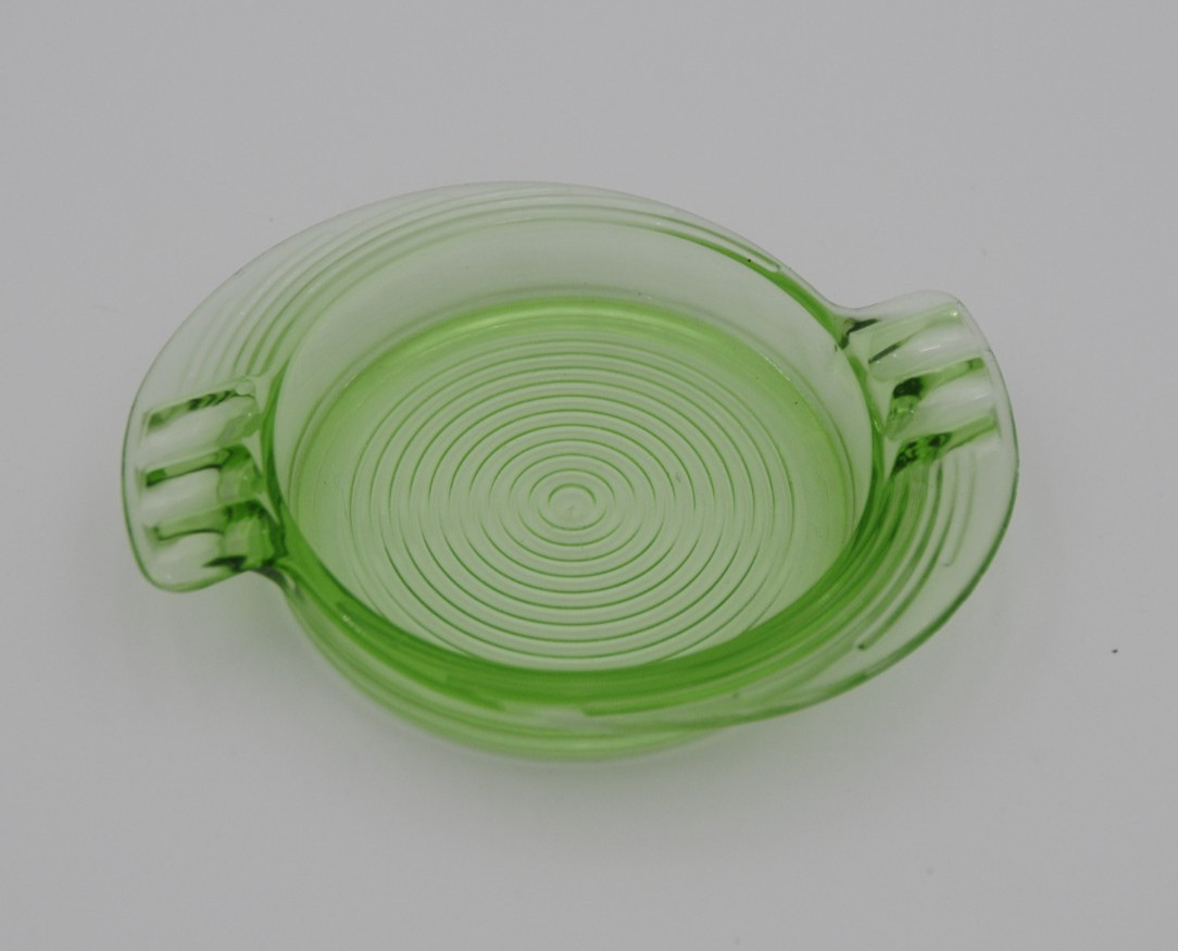 Vintage Hazel Atlas Uranium Glass Glows Art Deco Ribbed Eye Design Ash Tray