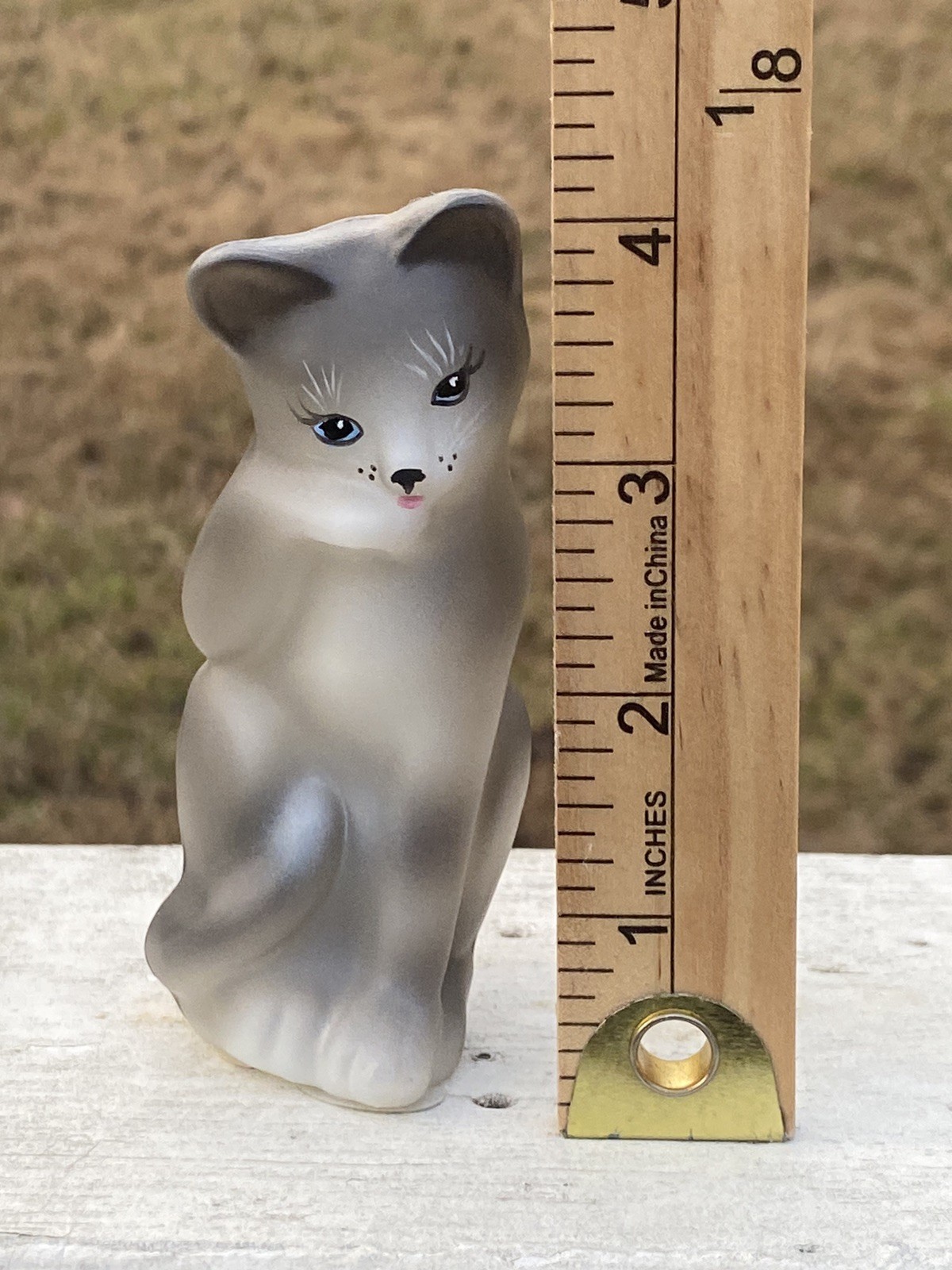 Fenton Glass Cat Grooming Gray Tabby 5074 FP Opal Satin Signed 4” Tall Figurine