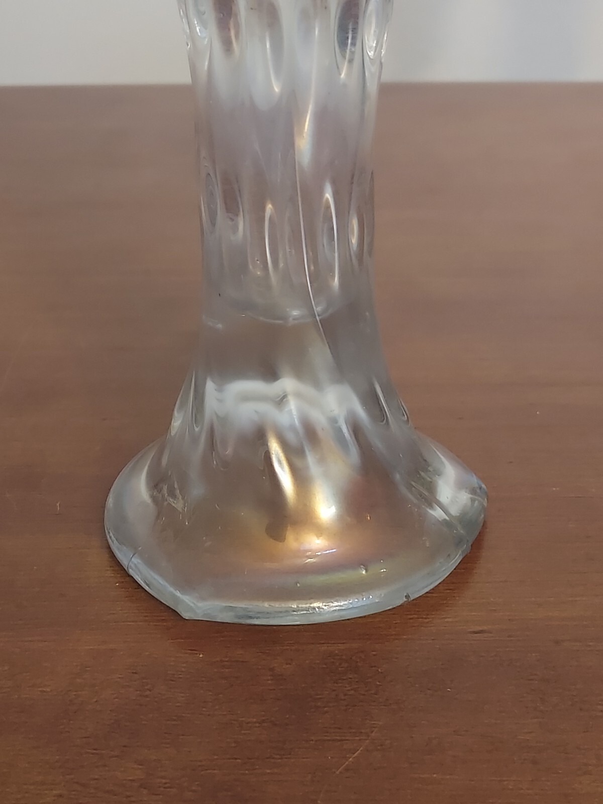 Fenton RUSTIC Hobnail Pattern WHITE CARNIVAL Art Glass 10″ SWUNG VASE w 3″ Base