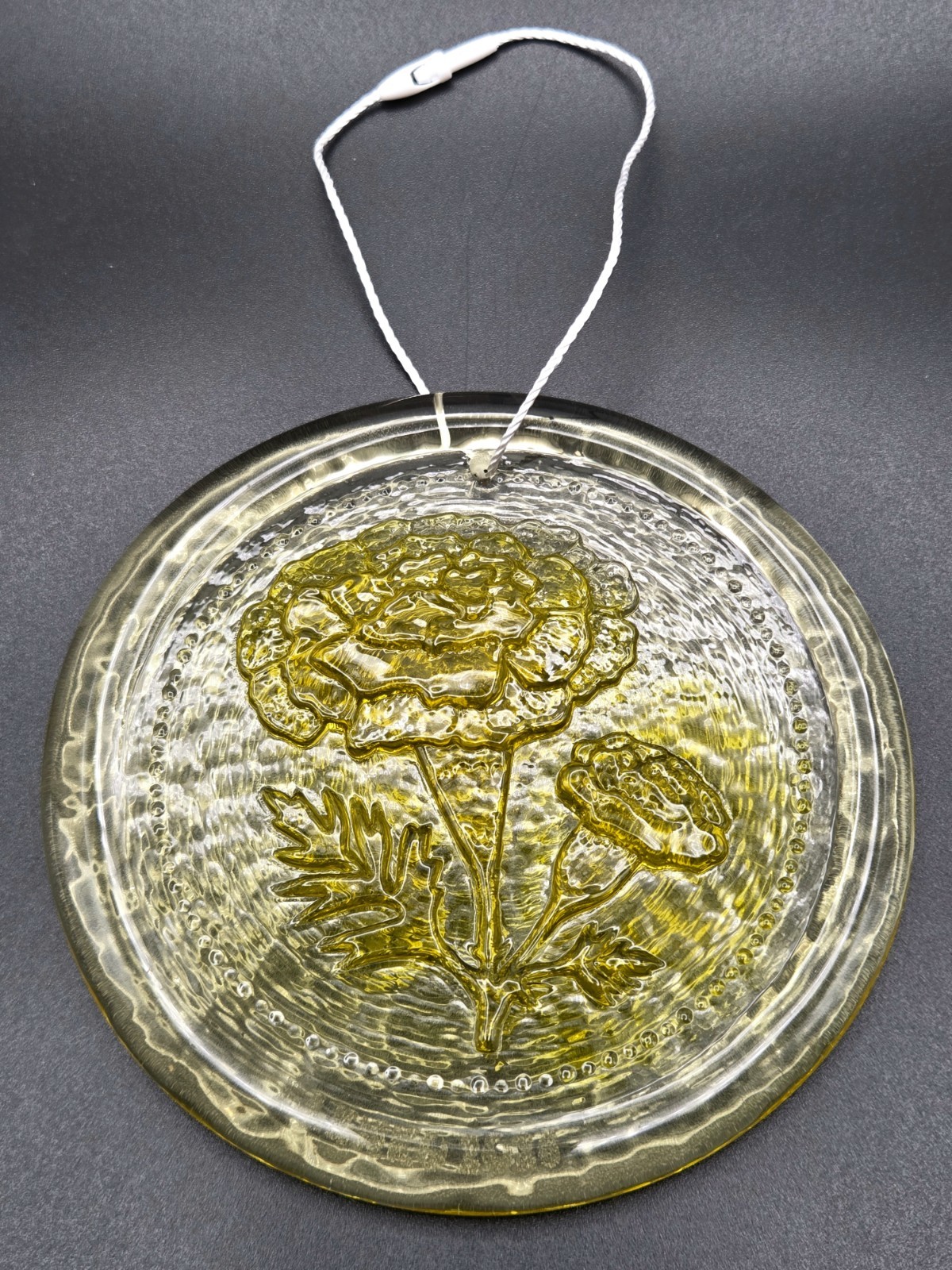 Blenko Marigold 4″ Sun Catcher/Paperweight Citrine/Yellow 2026 Cadmium UV Glow