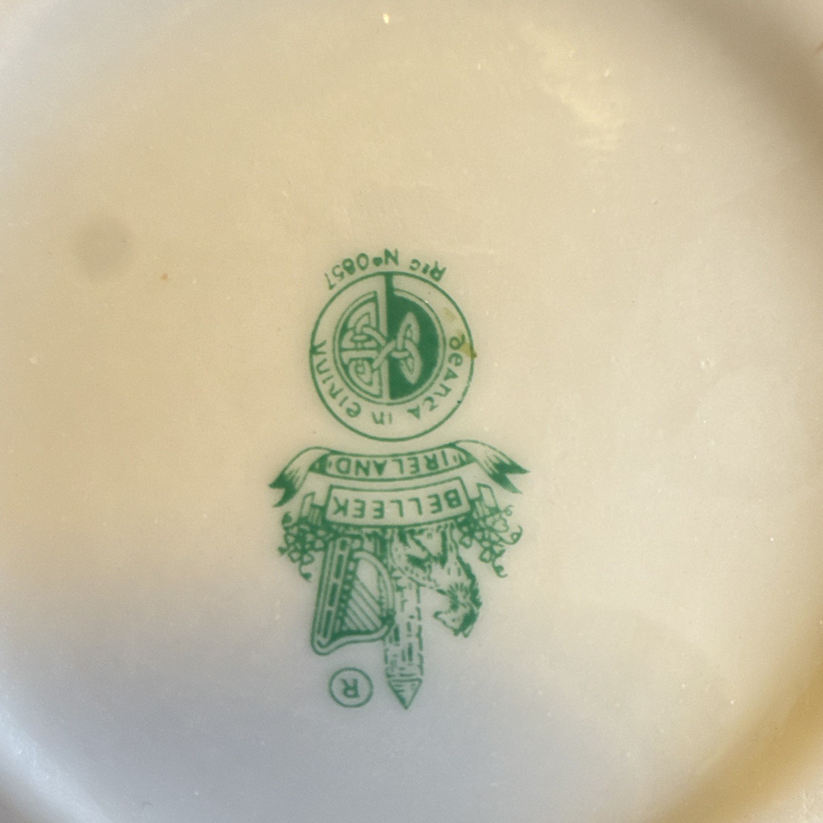Belleek Ireland Shamrock Porcelain Vase White/Green Printed Backstamp MPN 8057
