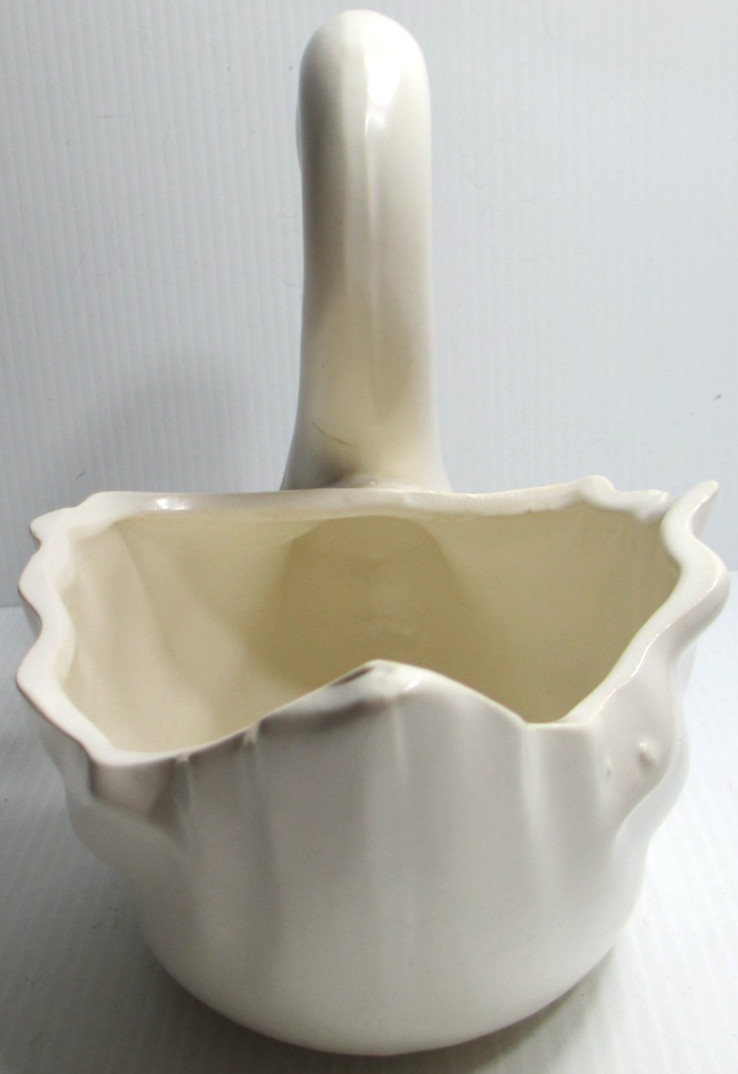 Vintage Hull Pottery Swan Planter # 812 White 7 7/8″ Tall # 2