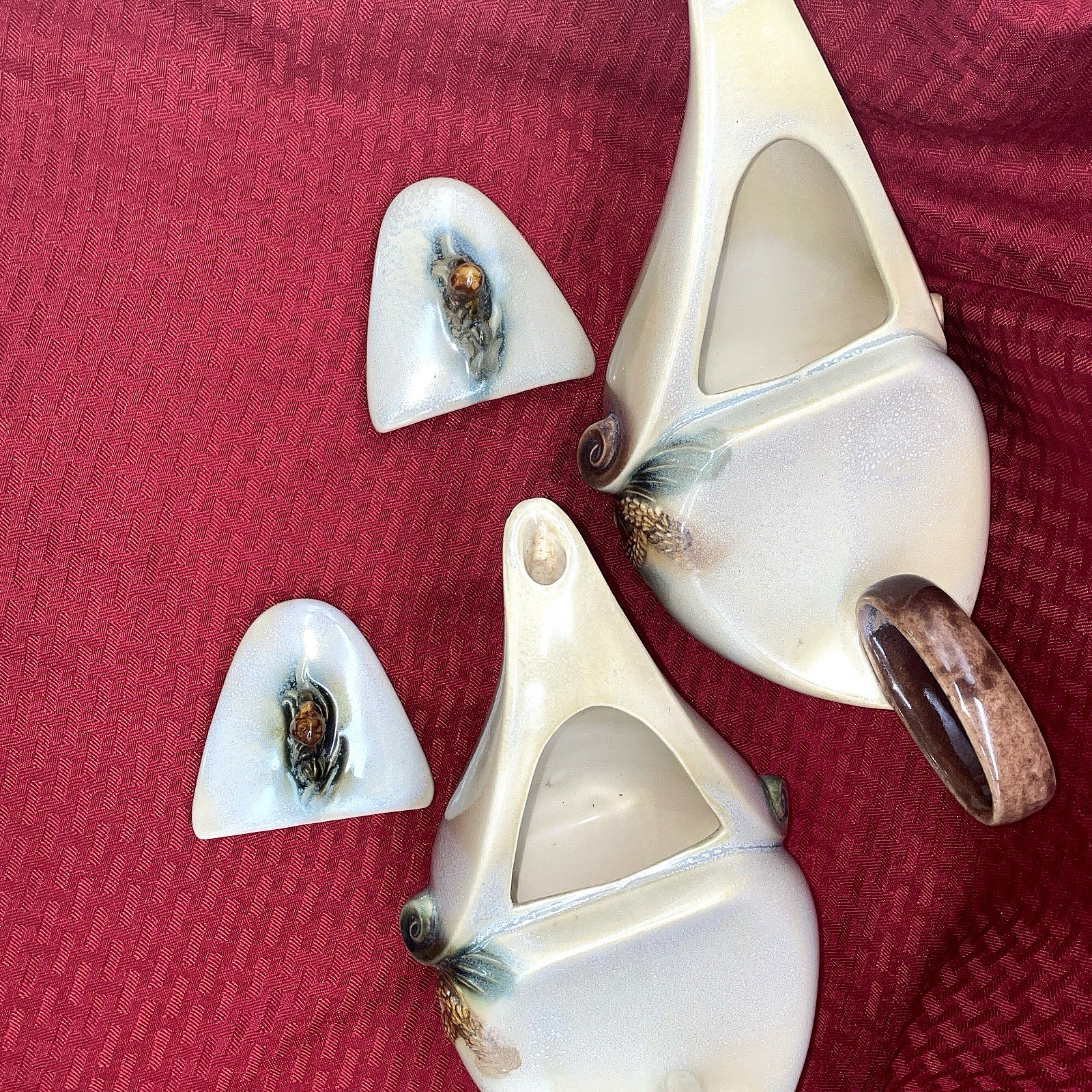 HULL PARCHMENT & PINE CERAMICS – 1950’S