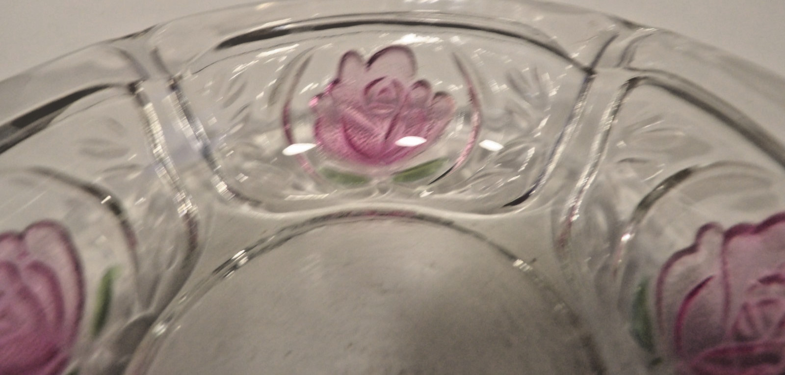 Vintage INDONESIA 6″ Clear Heavy Glass 4 Slot Ashtray With PINK Embossed Roses