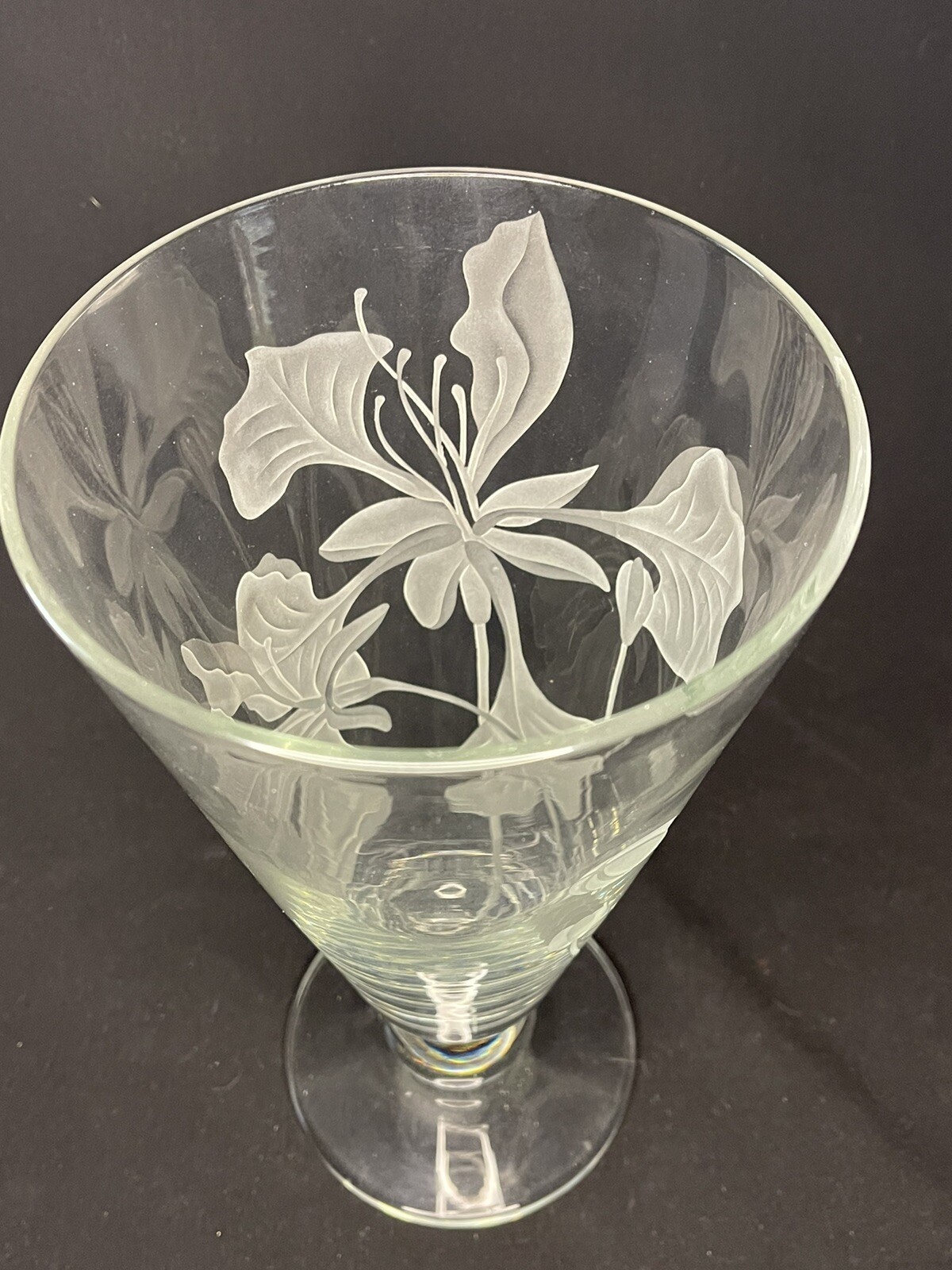 Dorothy Thorpe Etched Glass Vase Orchids 11″ Mid Century MCM Ball Stem Signed