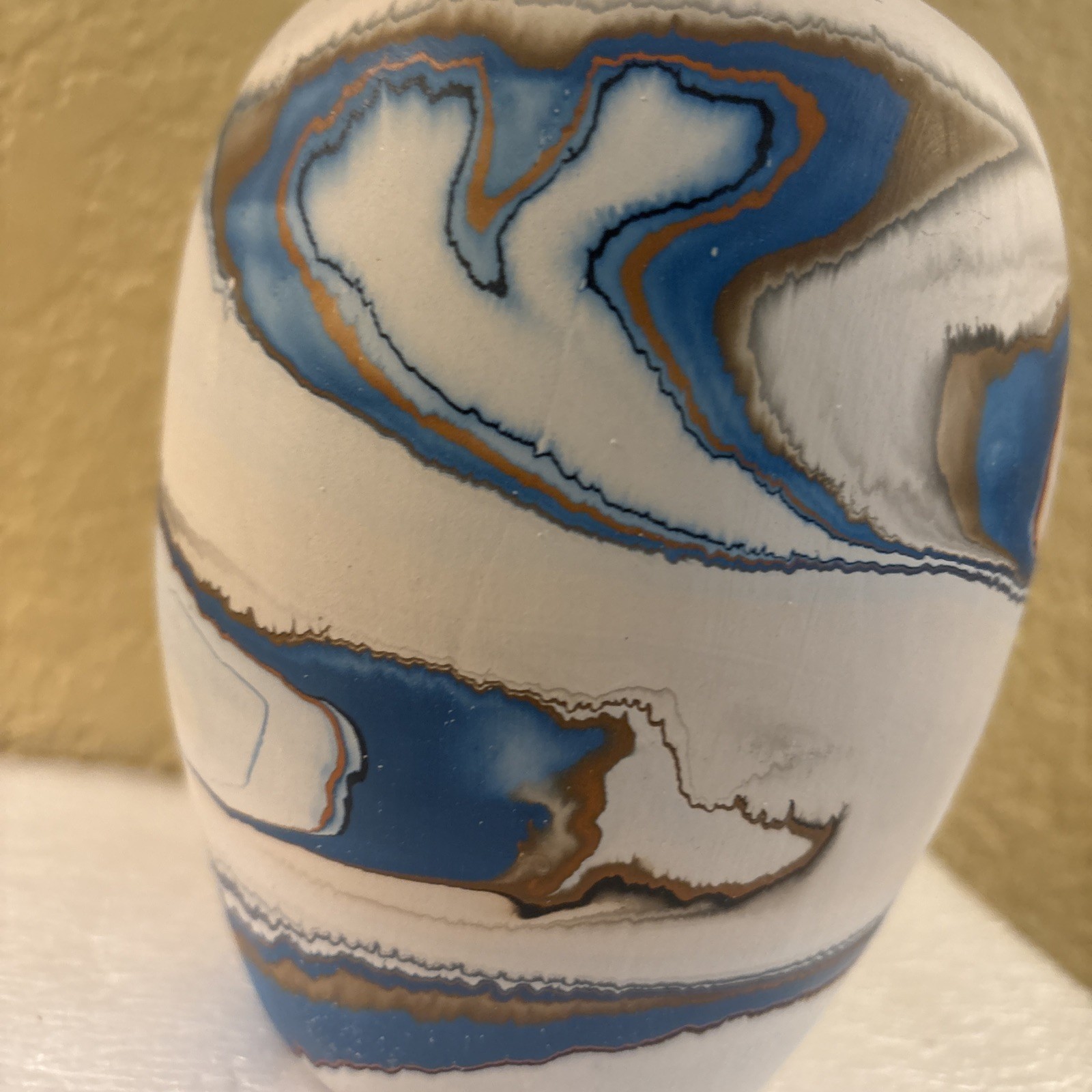 7.1/4” NEMADJI POTTERY VASE TURQUOISE Brown UNGLAZED Signed (g3