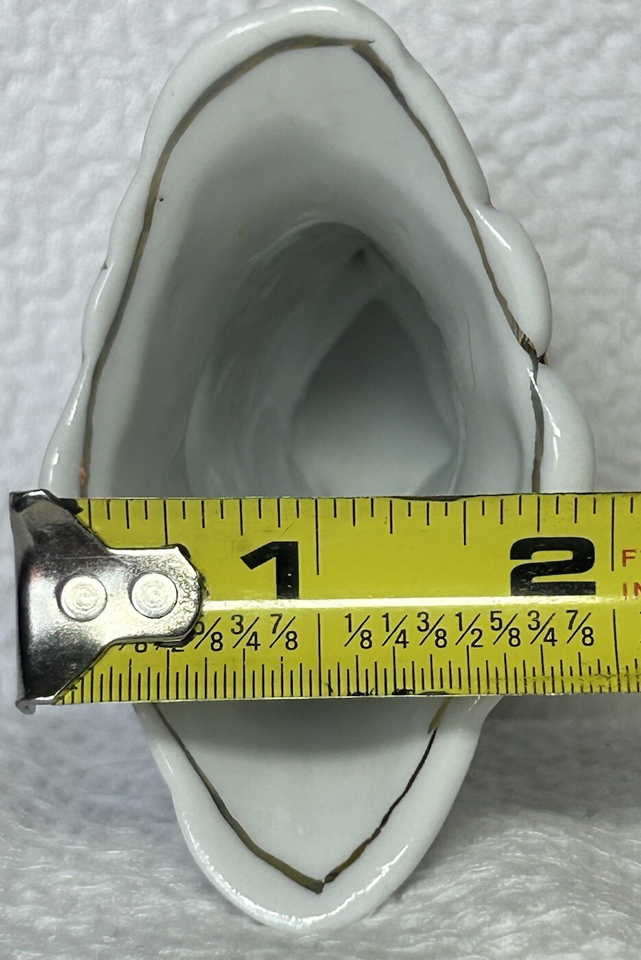 Bud Vase Oval Unbranded Made In China Porcelain Handpainted Gold Details GUC