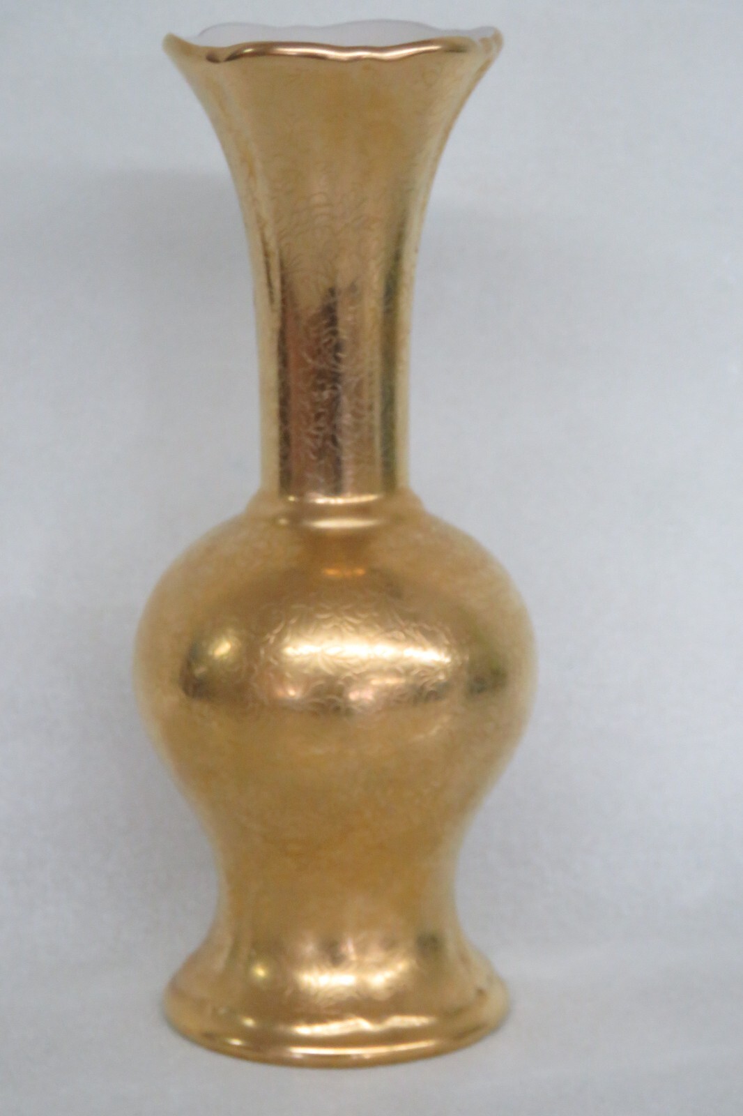 Pickard China 870 Hand Decorated Rose Daisy Gold Bud Vase Made in the USA 2959B