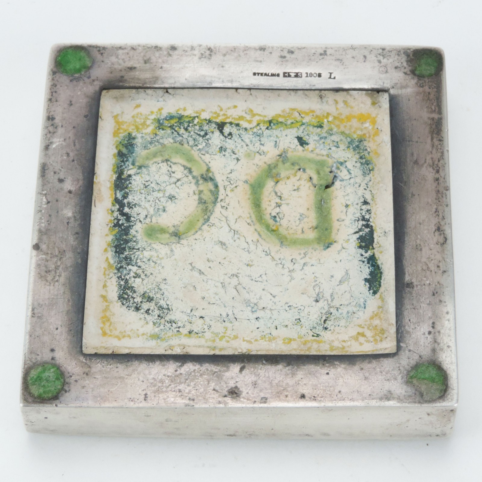 Grueby Tile 4×4 antelope Society of Arts & Crafts Boston silver matte green blue