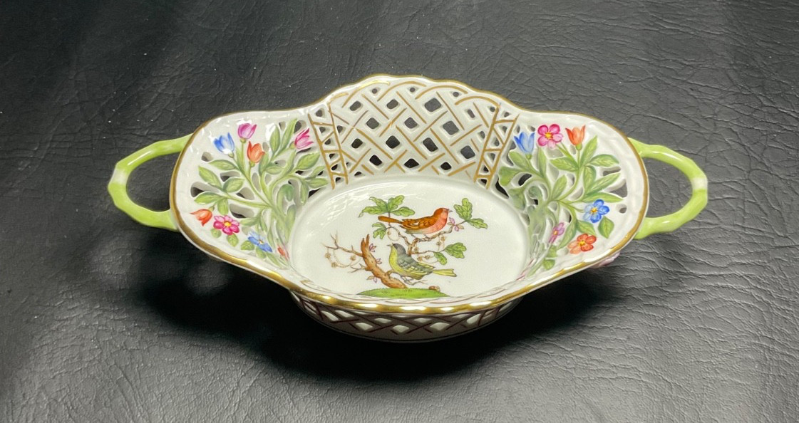 Herend, Hungary, 175 Rothschild Bird 7432 Handled Oval Open Weave Basket, 7 5/8″