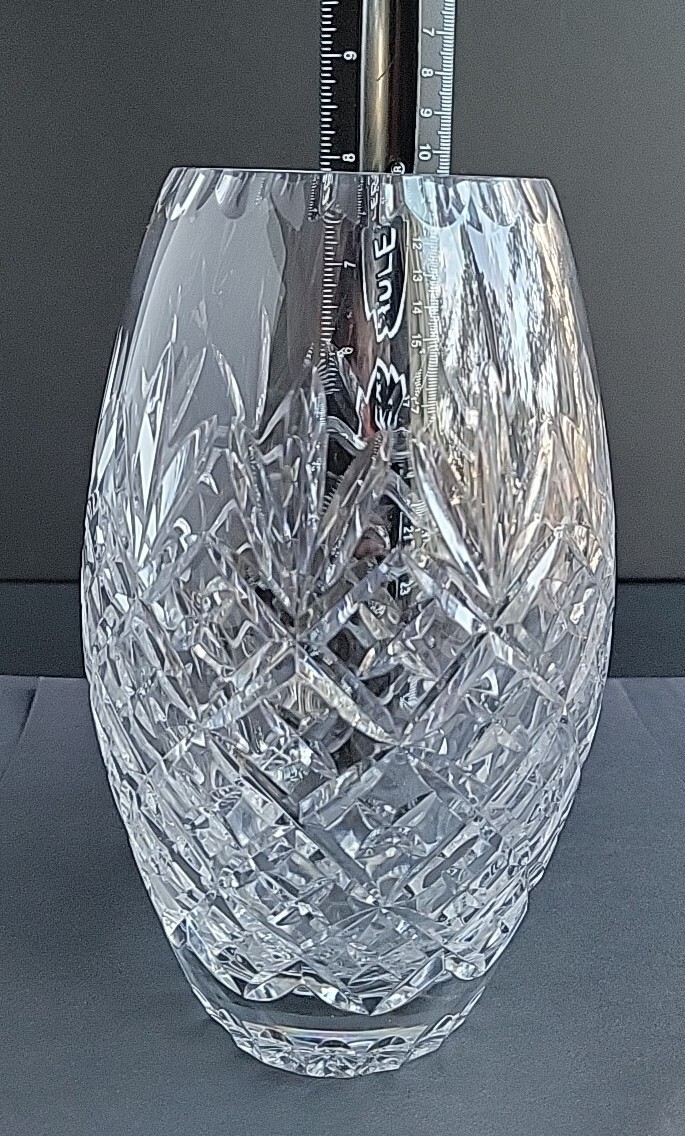 Crystal Clear Industries Hand Cut Crystal Vase – Hungary 8.5″ – SEE DESCRIPTION