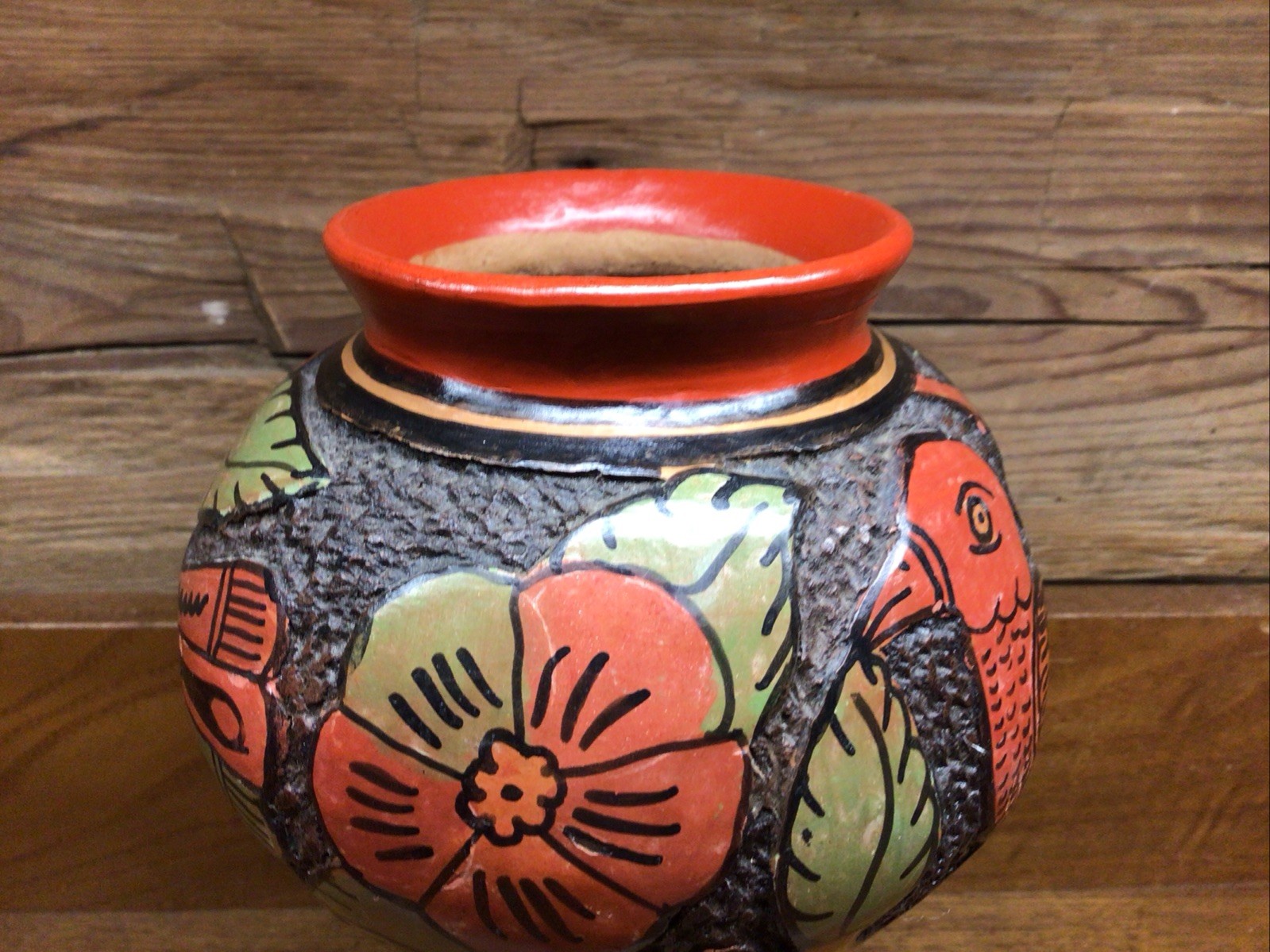 Art Pottery Nicaraguan Incised Handmade Birds & Flowers Hand Carved, Excellent!