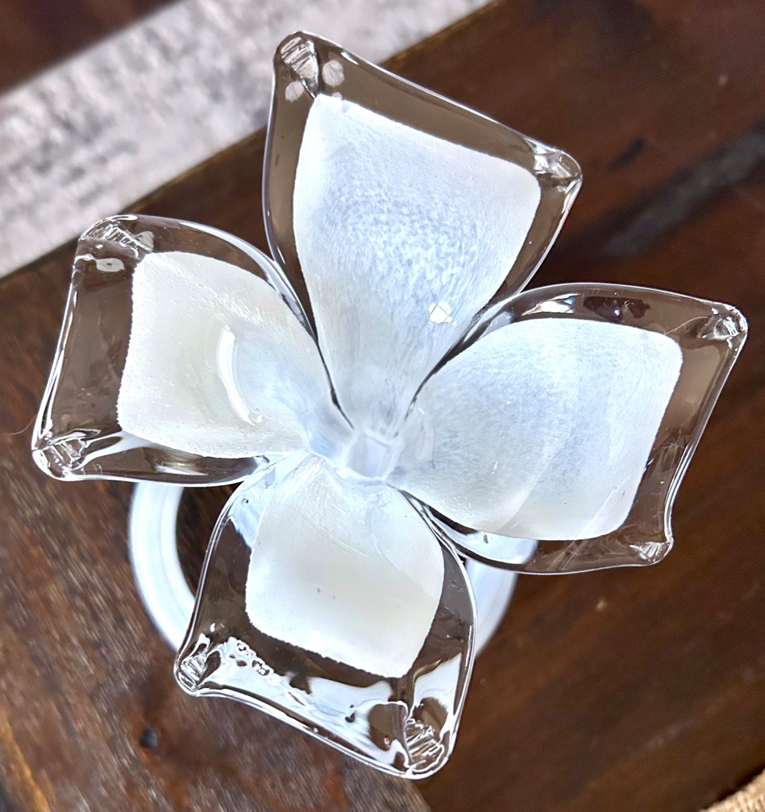 Vintage Murano Style Hand Blown Glass Lily Flower Bud Vase White Opalescent 7″