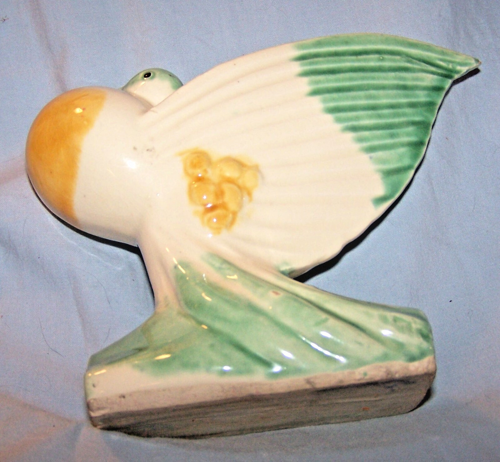 Rare Unmarked Nelson McCoy 3-Color Pigeon Planter-5 1/4 inches tall