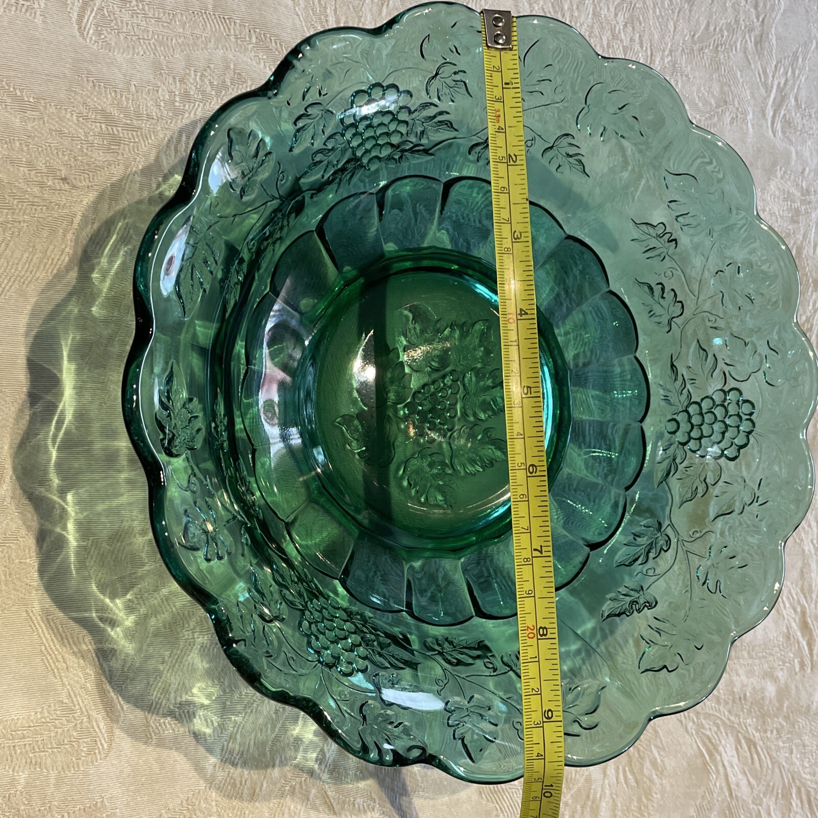Fenton Forest Green Bowl Fluted Edges Grapes & Leaves Approx. 10″ Round Vintage