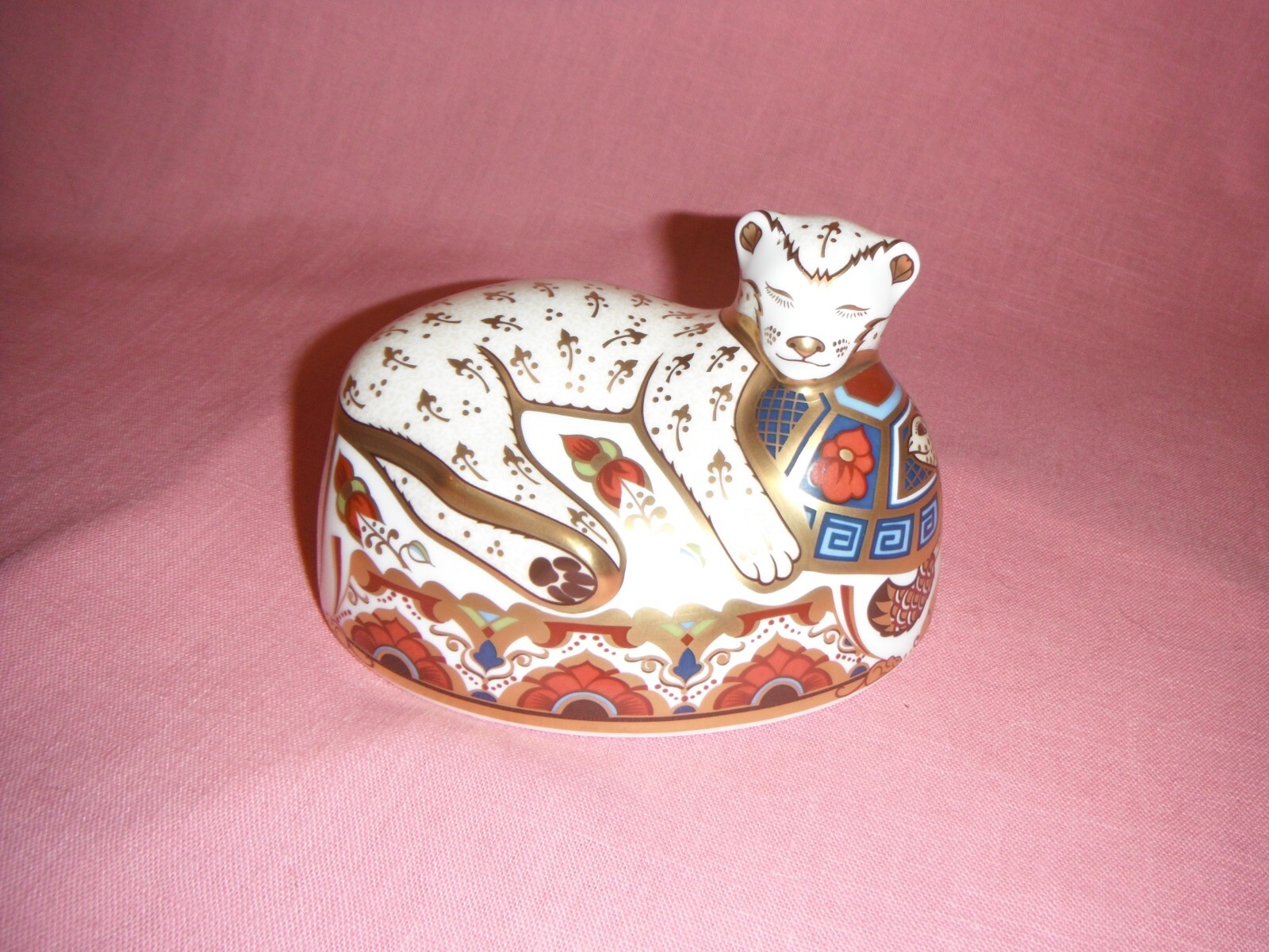 Royal Crown Derby Paperweight-LION CUB-with Certificate, Gold Stopper & RCD Box