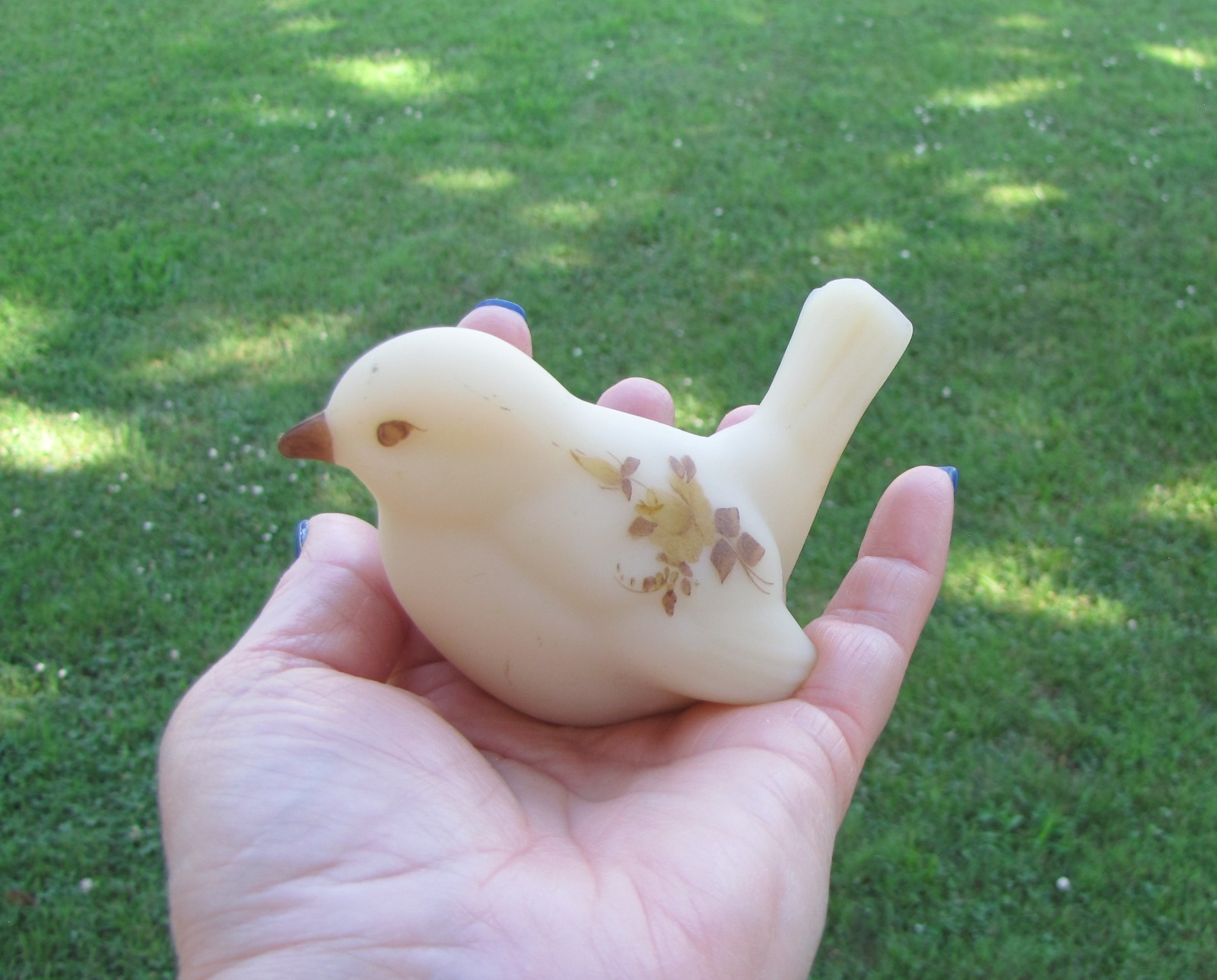 VINTAGE FENTON BIRD CUSTARD BROWN HAND PAINTED SIGNED