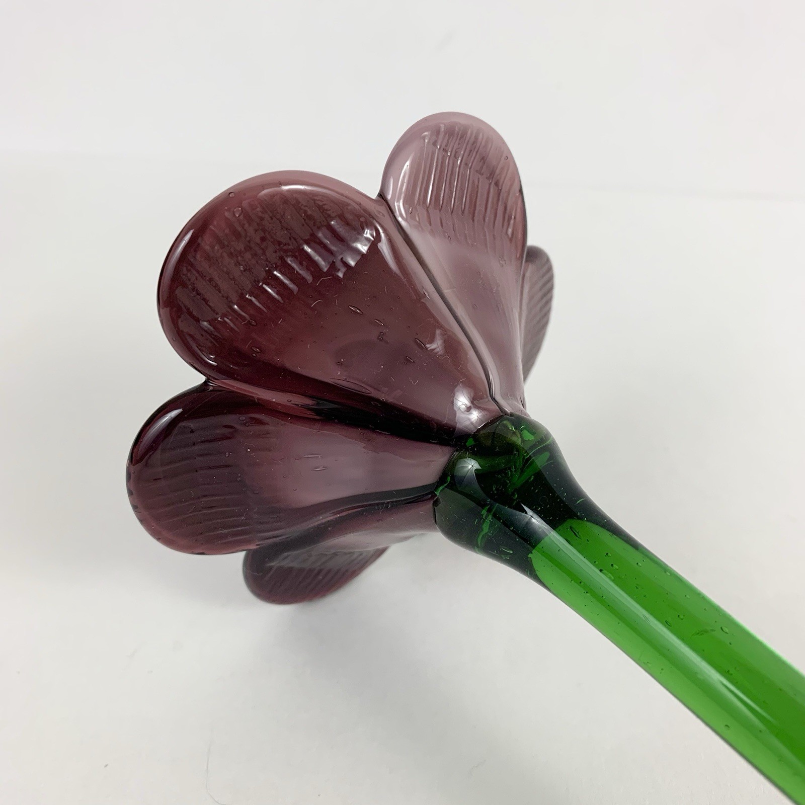 Hand Blown Art Glass Flower Plum Purple Petals & Green Stem 19 Inch Long Decor