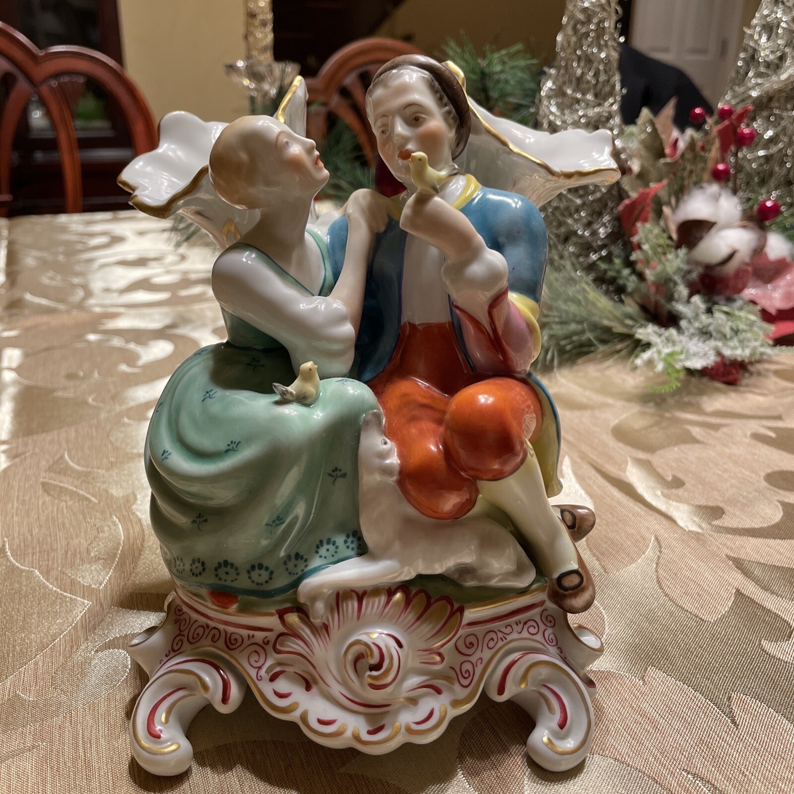 Herend Rococo Style Lovers Holding A Bird front Of A two armed Vase-MINT cond.