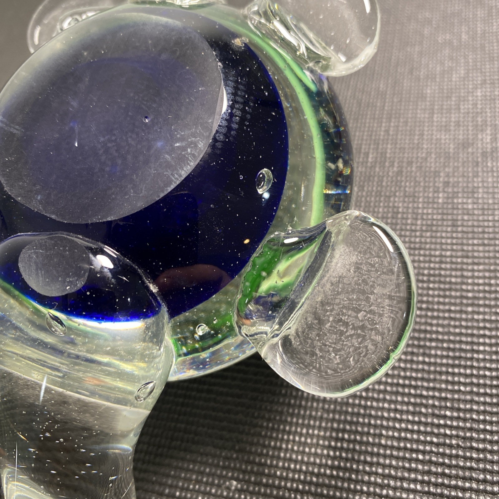 Vintage Art Glass Sea Turtle Paperweight Figurine Controlled Bubble Ocean Scene