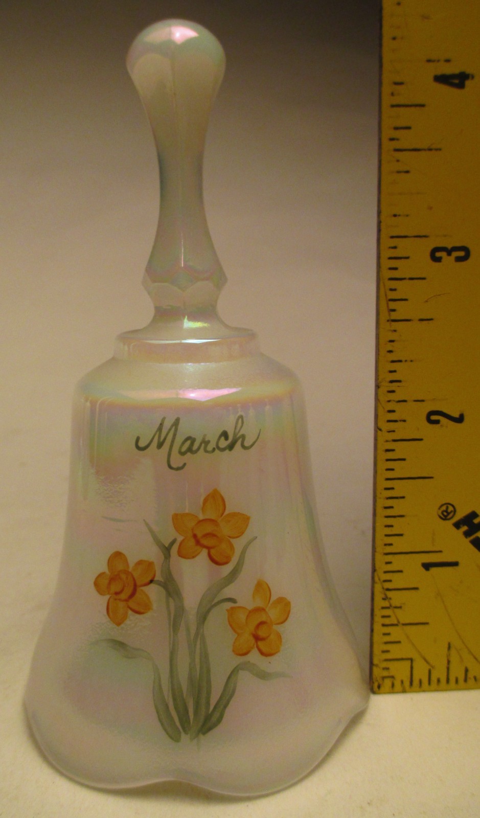 Fenton HP by Martha Reynolds Birthday Flower Petite Bell Daffodils for March
