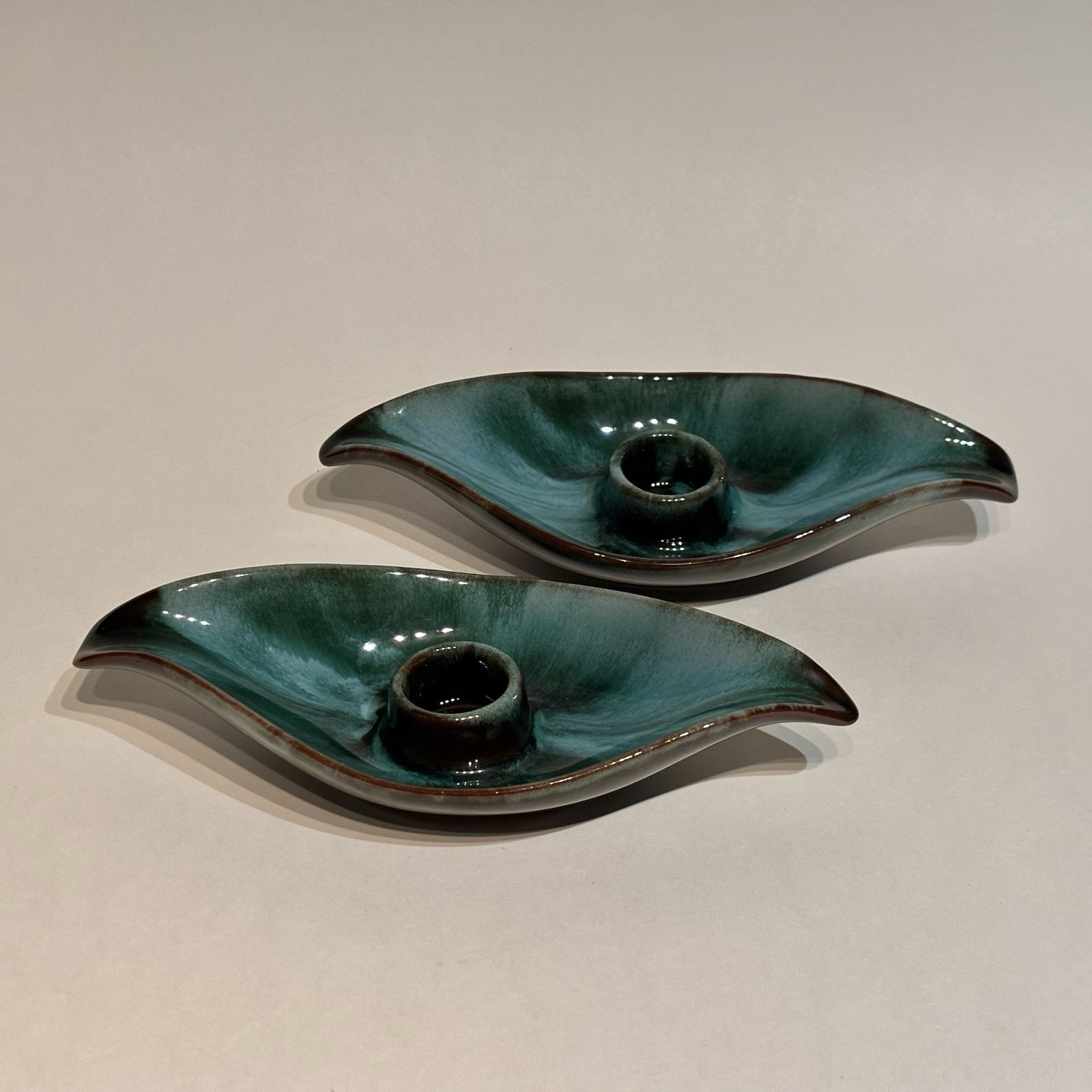 Set of 2 Blue Mountain Pottery Green Black Drip Glaze Leaf Shaped Candle Holders