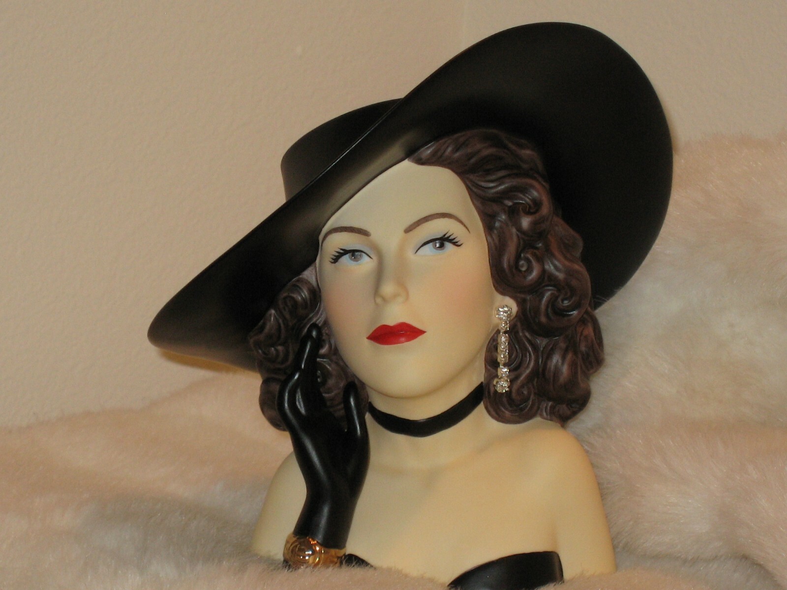 Hedy Lamarr In Big Hat 7 Inch Head Vase Choice Of 4 Colors