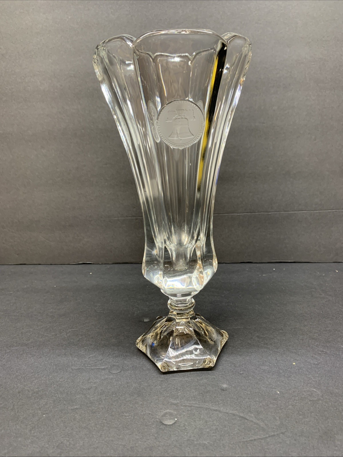Fostoria Coin Clear Glass Vase, 1887 Eagle Liberty Bell Torch 10″ X 3.5″