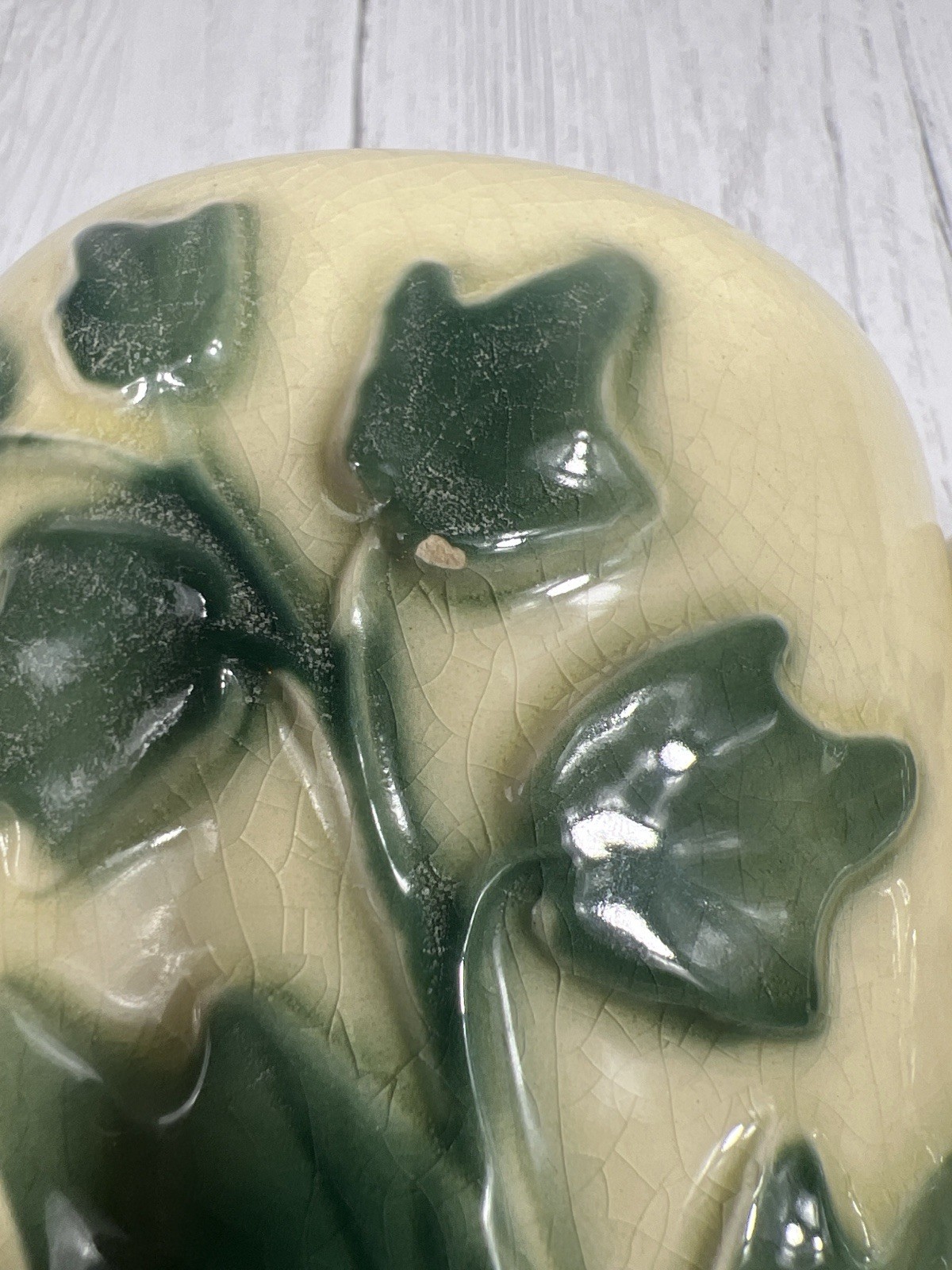 VINTAGE Ivy Leaf Vase Set 3 Cream Green Copeland Style Botanical Relief Art