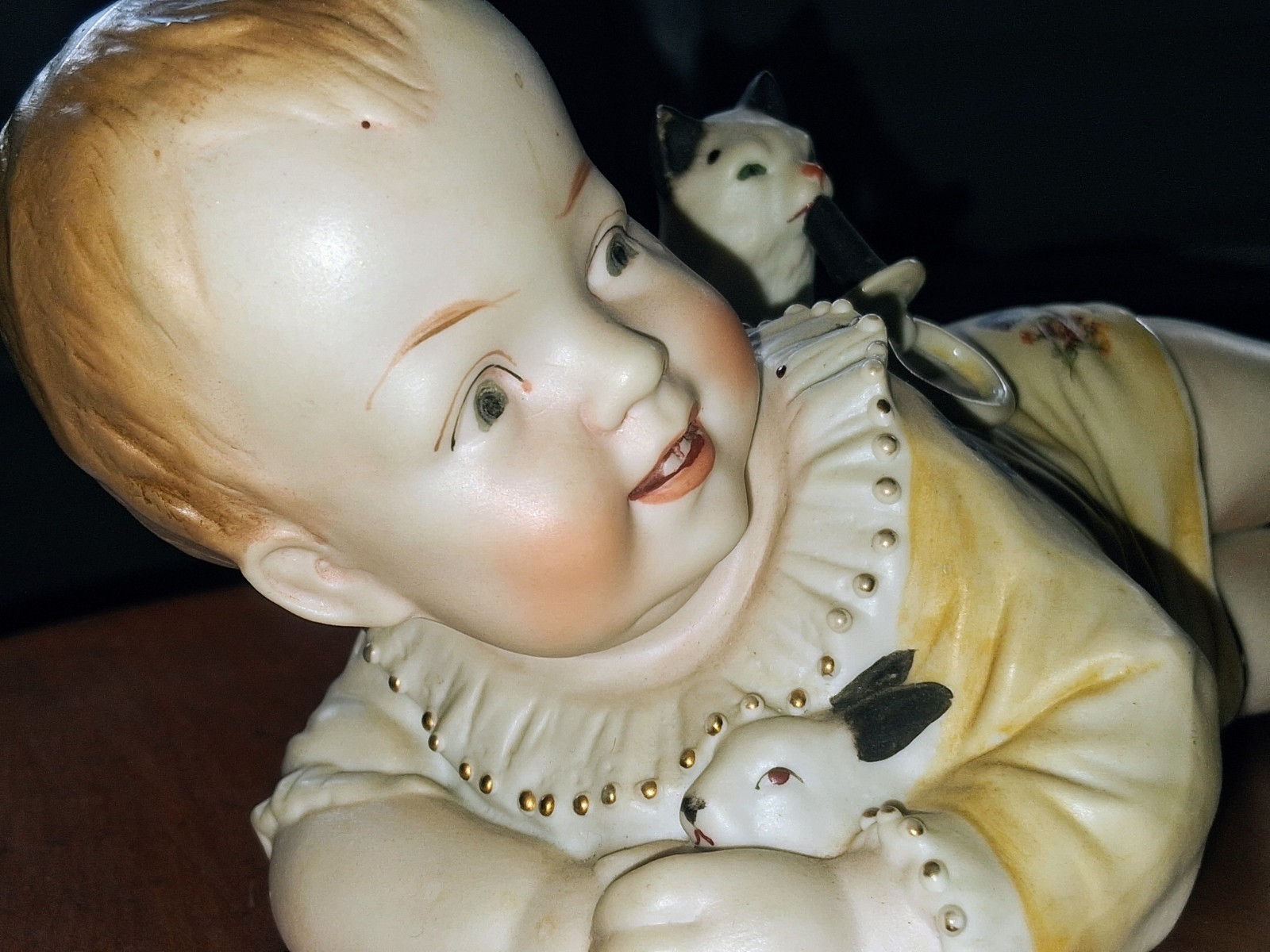 Antique Hertwig & Co. Piano Baby, Bisque Figurine, Baby w/Cat & Pacifier, 11″ L