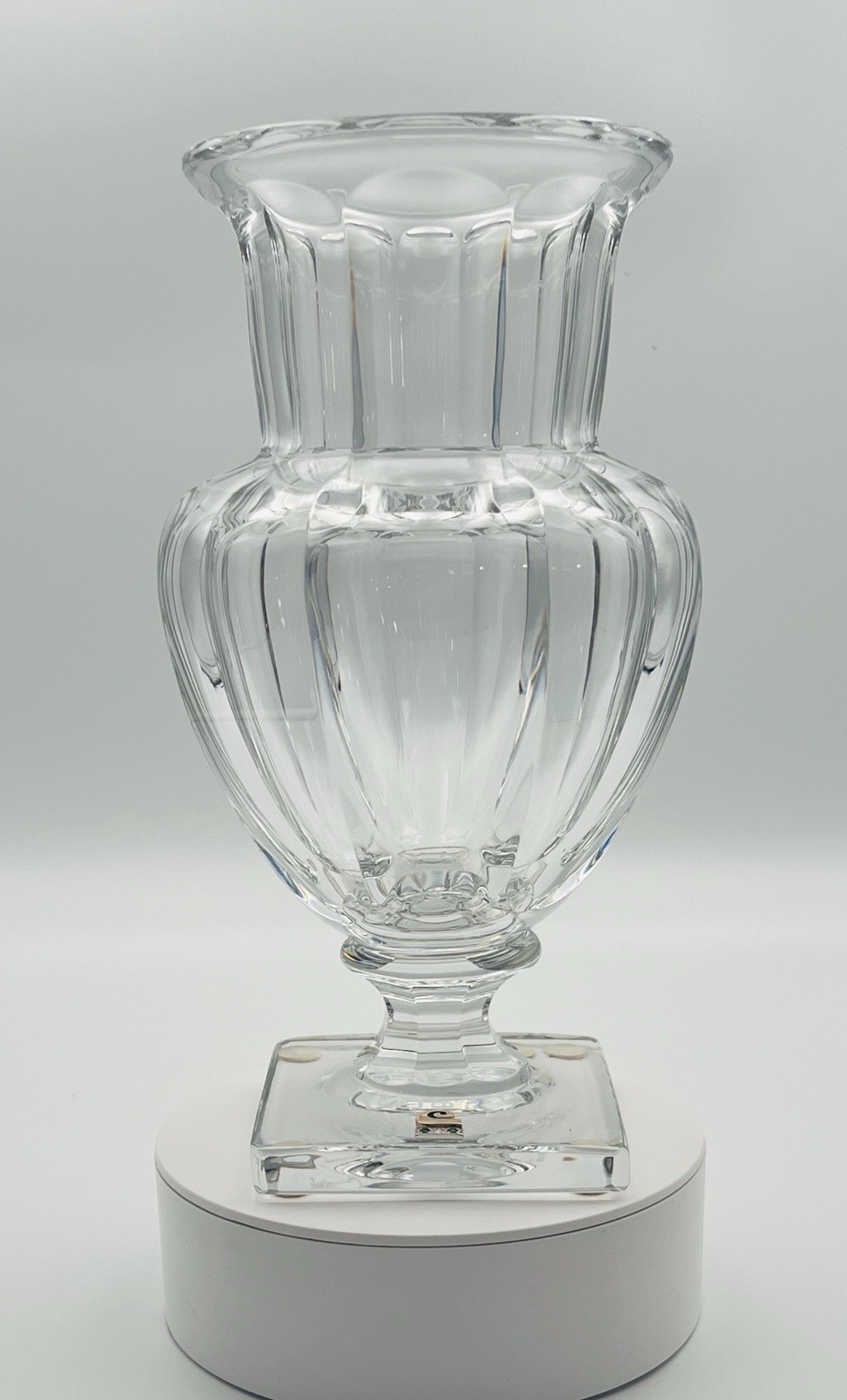 Custom BACCARAT CRYSTAL HARCOURT URN VASE W/DIAMOND & 2 EMERALDS MSRP $5,500