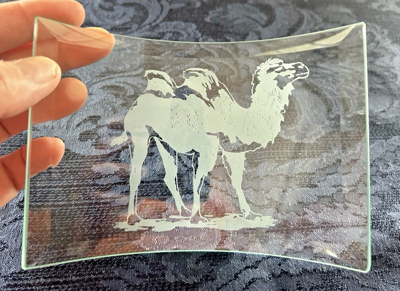 Curved Beveled Glass Frosted Camel Stand-Alone Art Piece 4″x5.25″