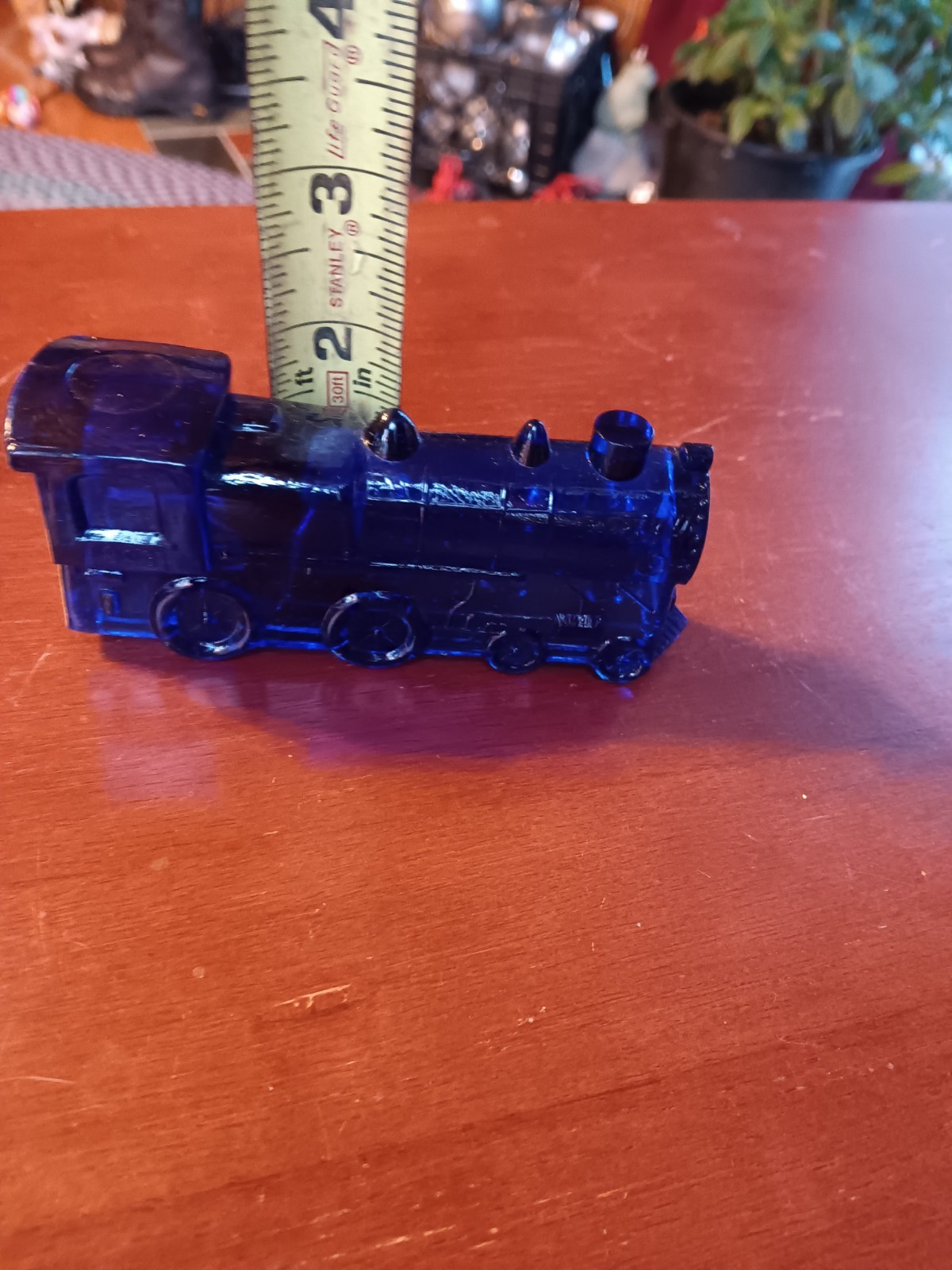 VTG COBALT BLUE GLASS LOCOMOTIVE. 1225