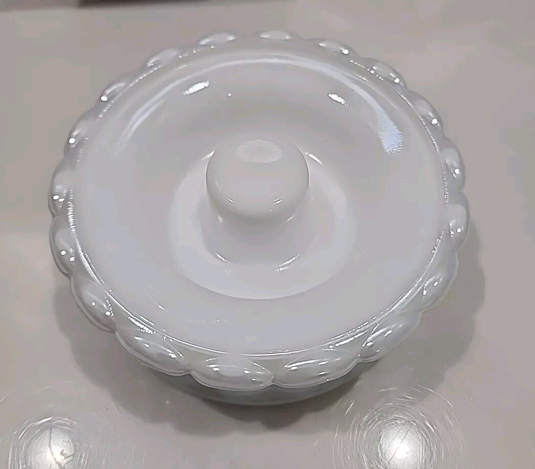 Fenton PURPLE LAVENDAR Overlay Lilies Hurricane Candle Lamp~ Diamond Optic~ MINT
