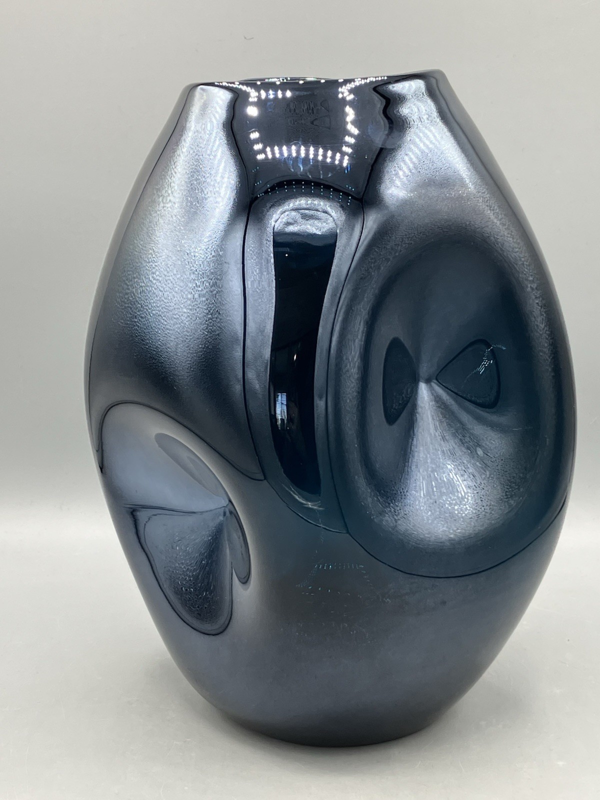 Beautiful Hand Blown Dimpled Pinch Glass Vase Sapphire Blue 10″ Tall