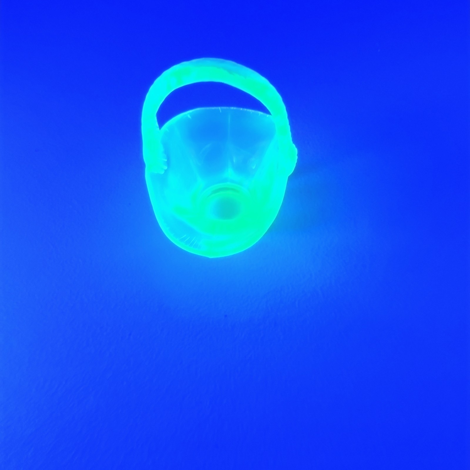 1924 Tiffin Canary Vaseline Glass 3.75 In Party Favor Mini Basket Uranium Glows