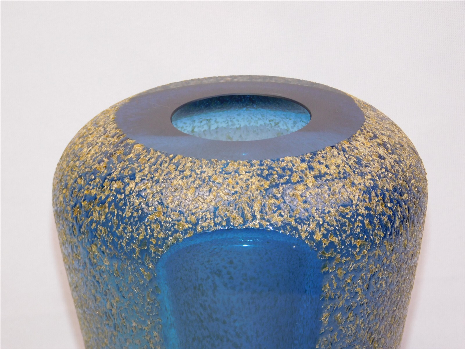 Vtg MCM MURANO Glass Sommerso Mandruzzato Cobalt Blue Textured Vase Italy 9.75″