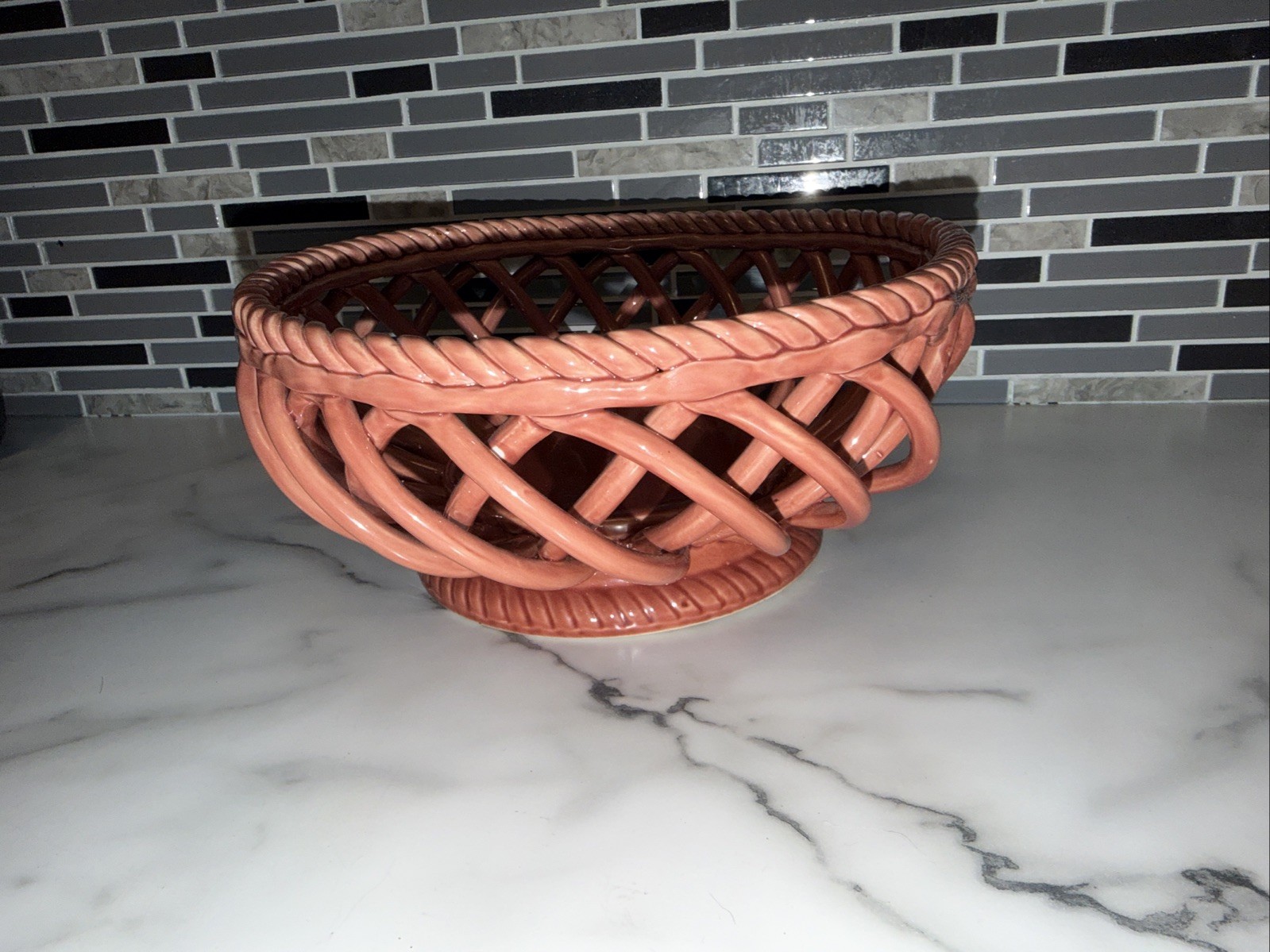 Espana Bread Basket Bowl Lattice Woven PINK Ceramic Lifestyle LARGE 10″