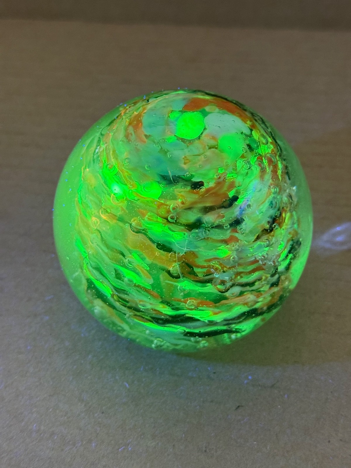 Boyd URANIUM Glass Controlled Bubble Paperweight Stamped & Etch Signed 3 inch