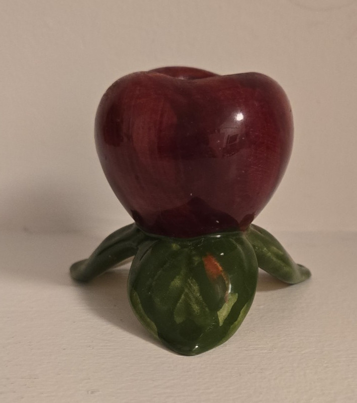 Franciscan Apple Candlestick Holder Excellent condition