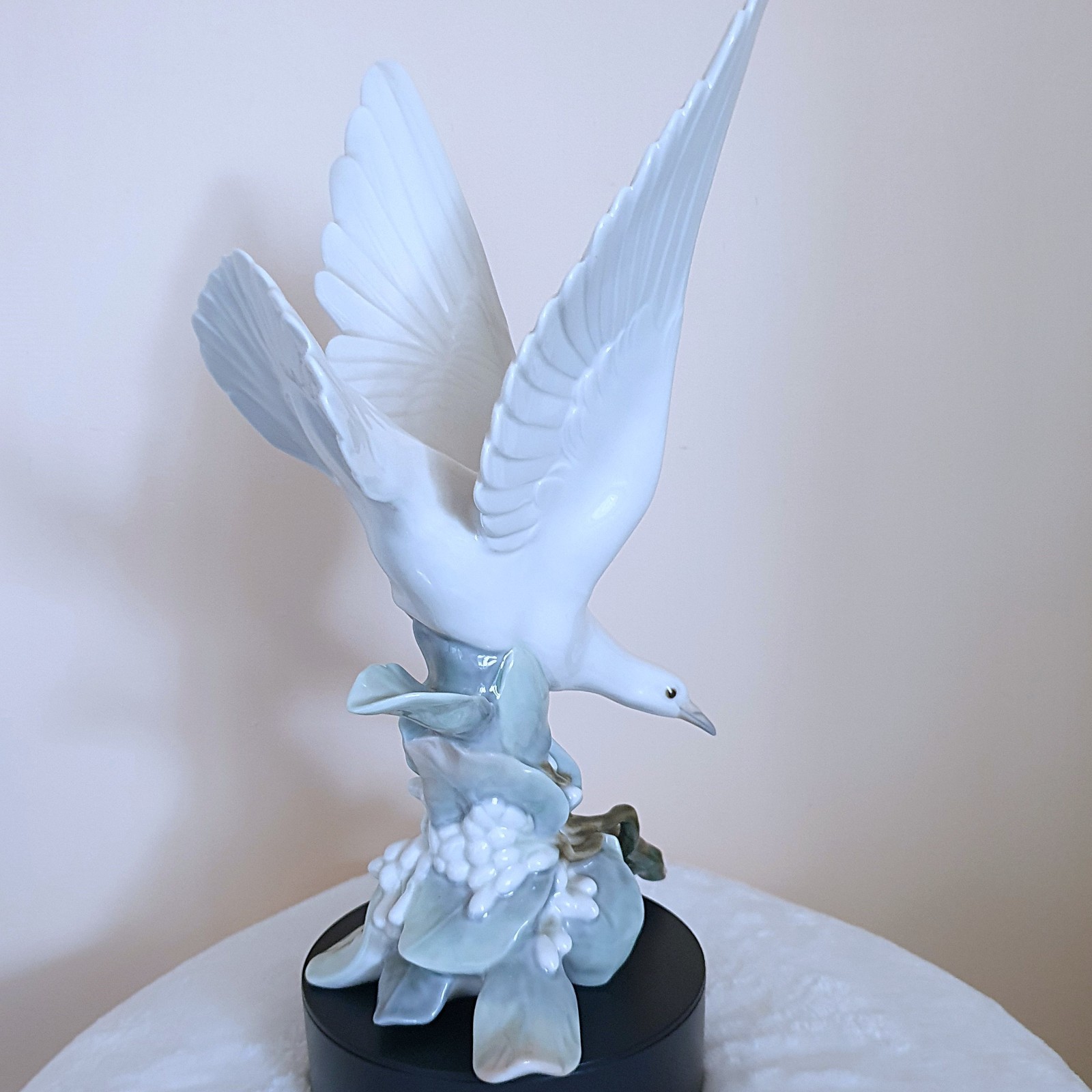 Retired Lladro Turtle Dove Bird Figurine 4550 Excellent