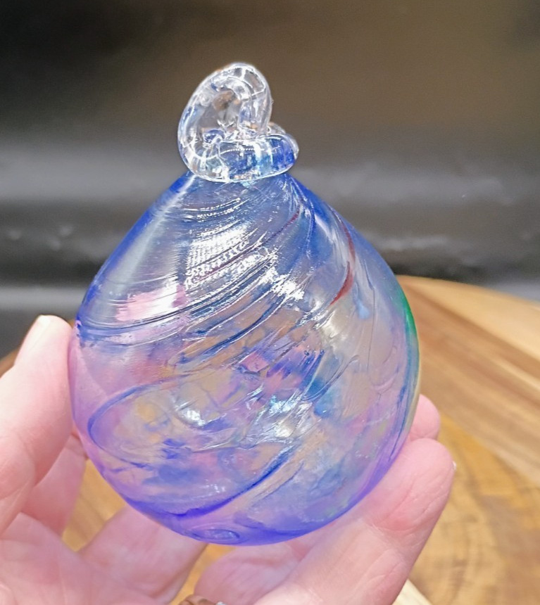 Hand Blown Art Glass Orb Witch Ball Suncatcher Christmas Ornament 2.5″ Signed