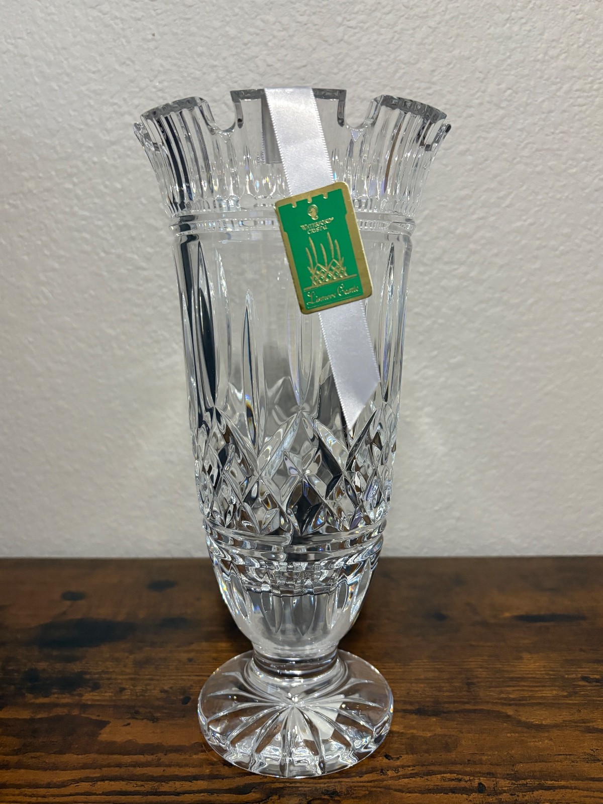 Waterford Crystal 10 7/8″H Lismore Castle Romance Of Ireland Vase W/COA & BOX