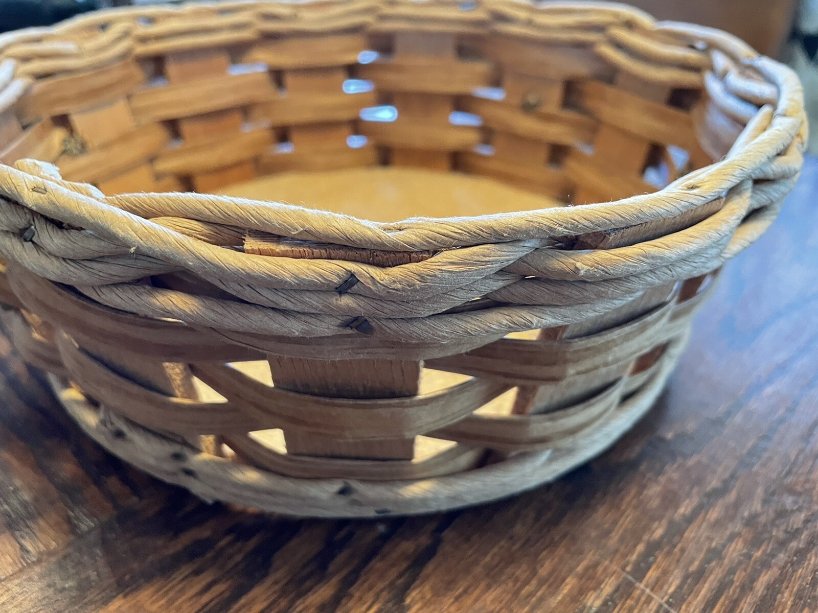 *Vintage* Corning Round Wicker Basket for Pyrex Casserole Dish 024-624-684 2 Qt.