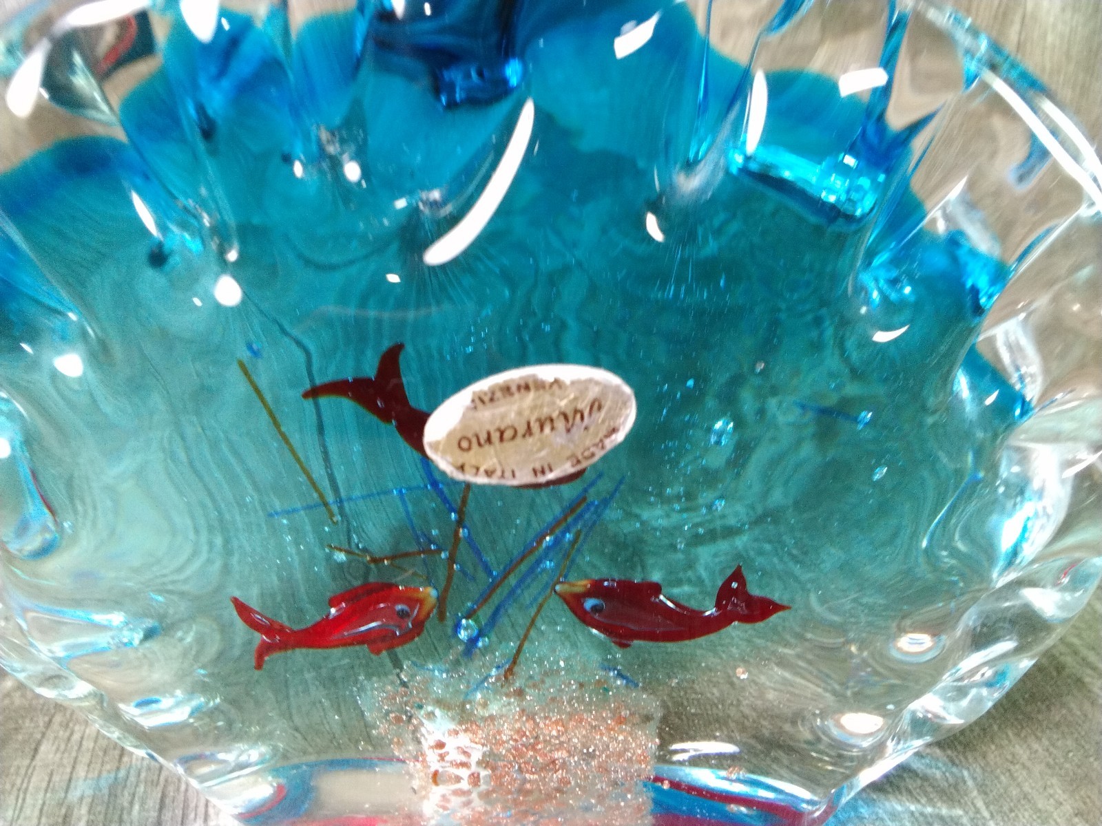 MURANO FISH AQUARIUM Gold Flakes Paperweight Murano Paper Label, Colorful 5″X6″