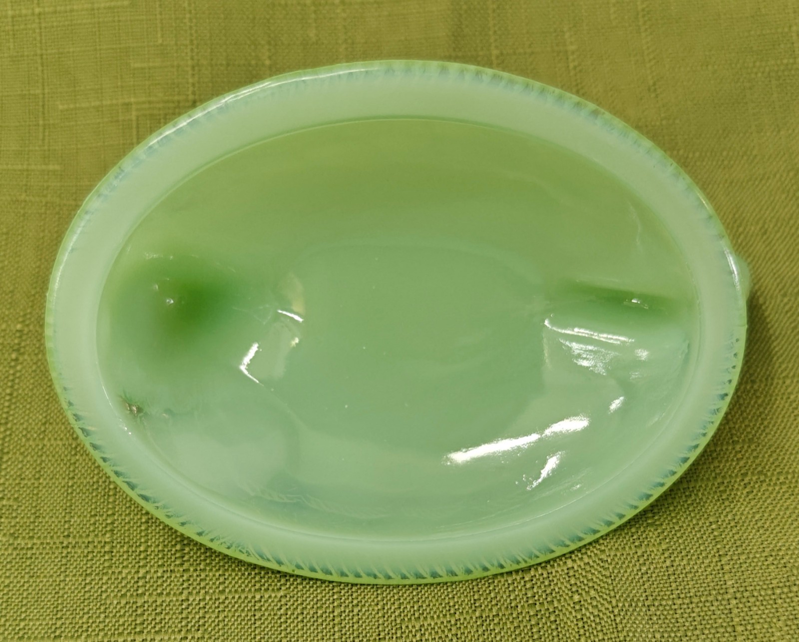 Mosser JADE/JADEITE Green Glass 4″ Chicken/Hen on Nest Basket LG Wright