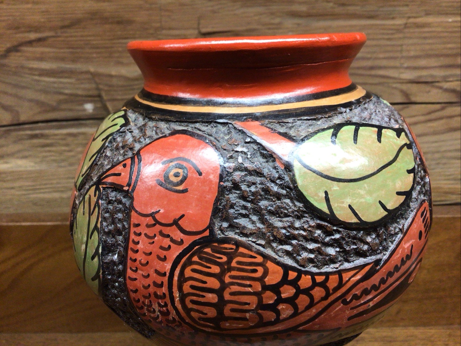 Art Pottery Nicaraguan Incised Handmade Birds & Flowers Hand Carved, Excellent!