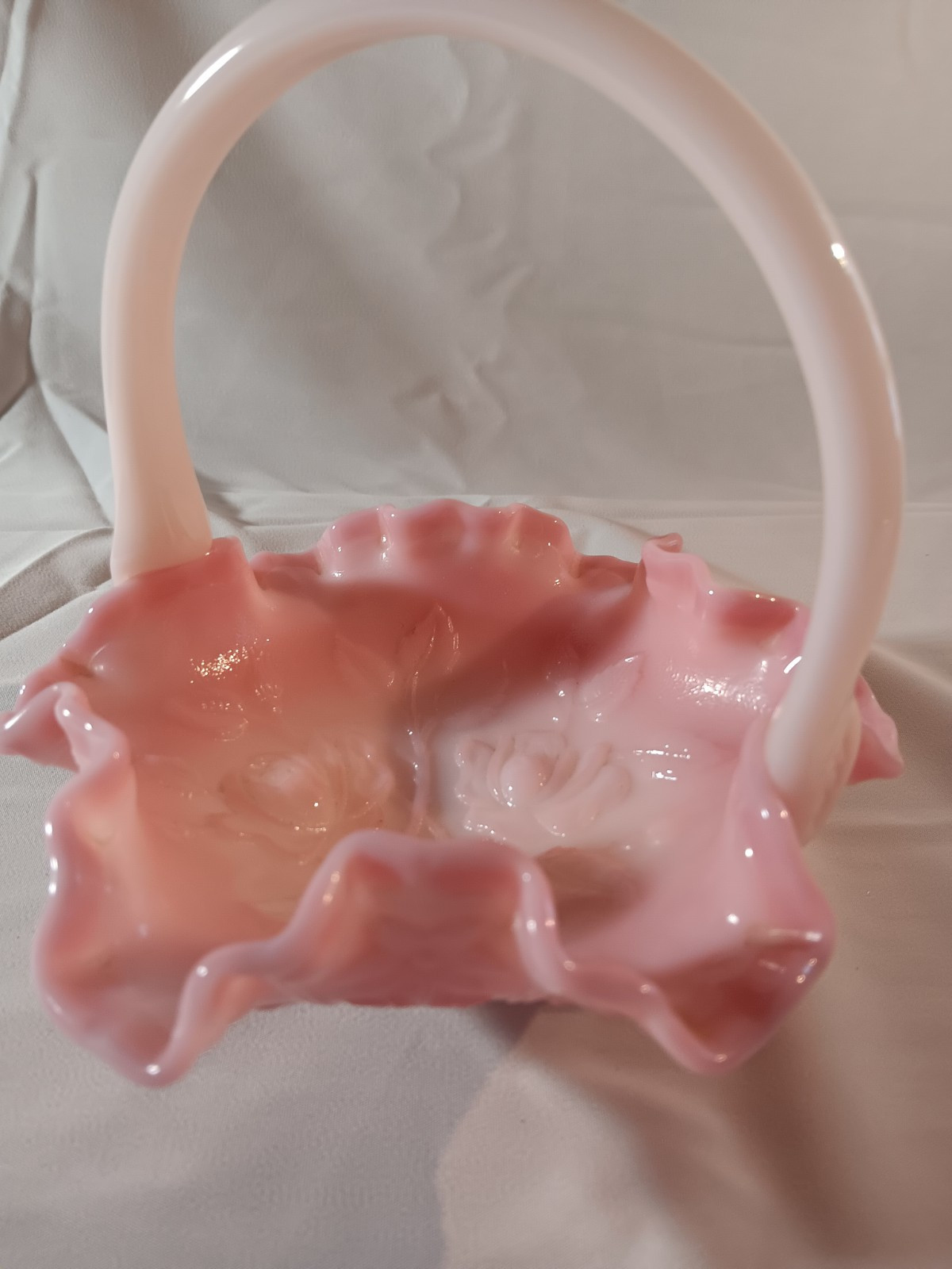 Fenton Rosalind Basket Flower & Leaf Design