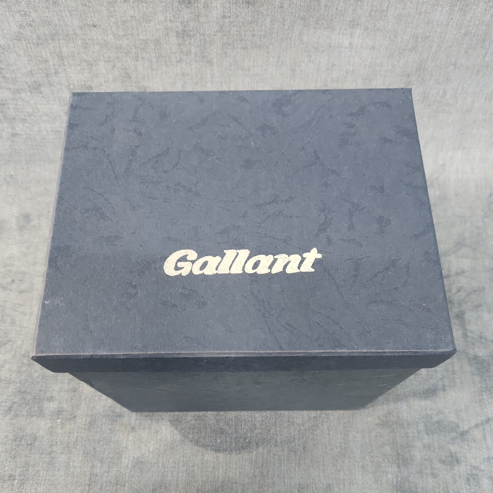 Gallant Craft Porcelain Pink Iris Vase in Presentation Box NEW 4016-B